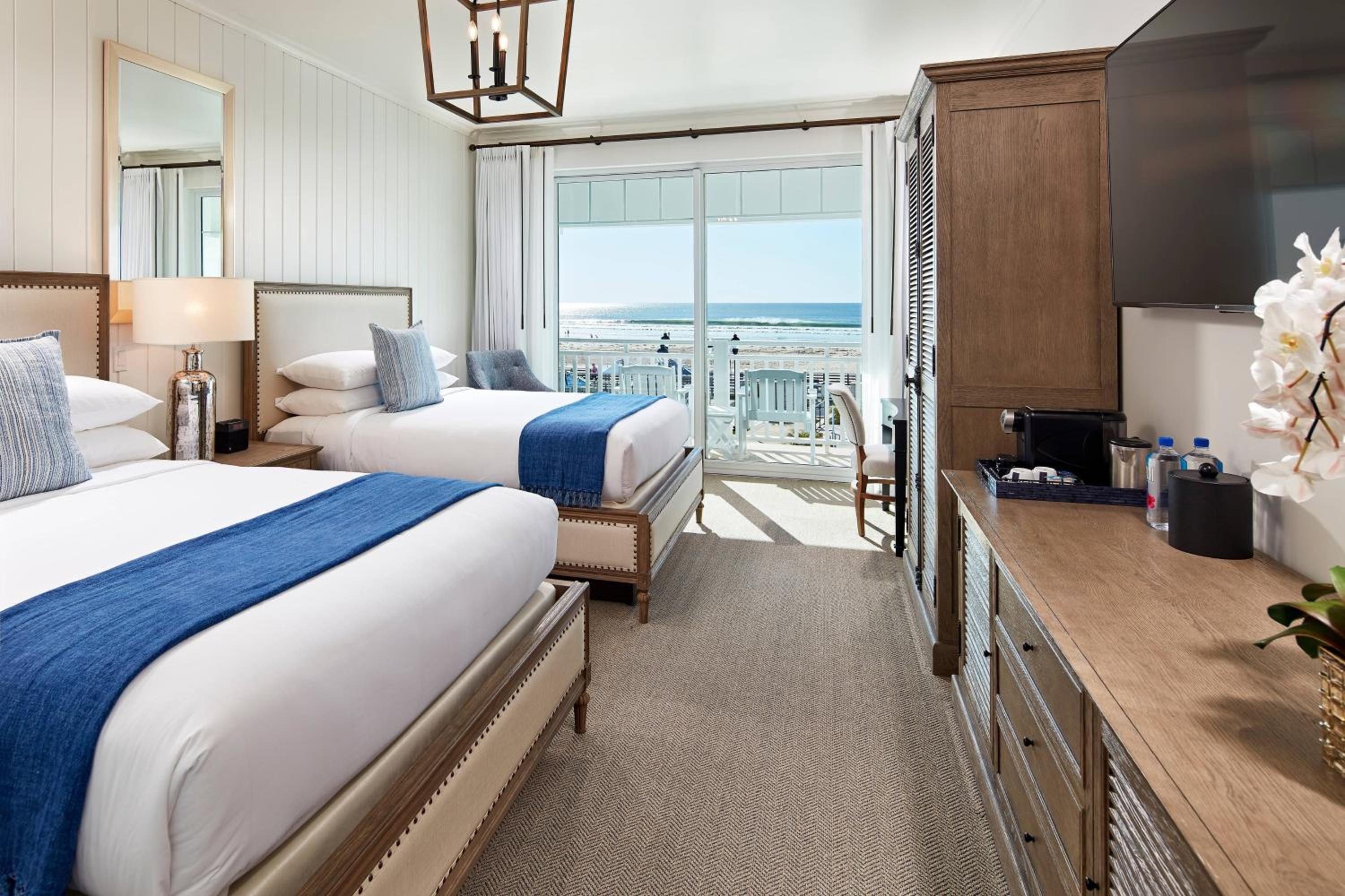 Premium, Guest room, 2 Queen, Sofa bed, Ocean view, Balcony - Photo 10