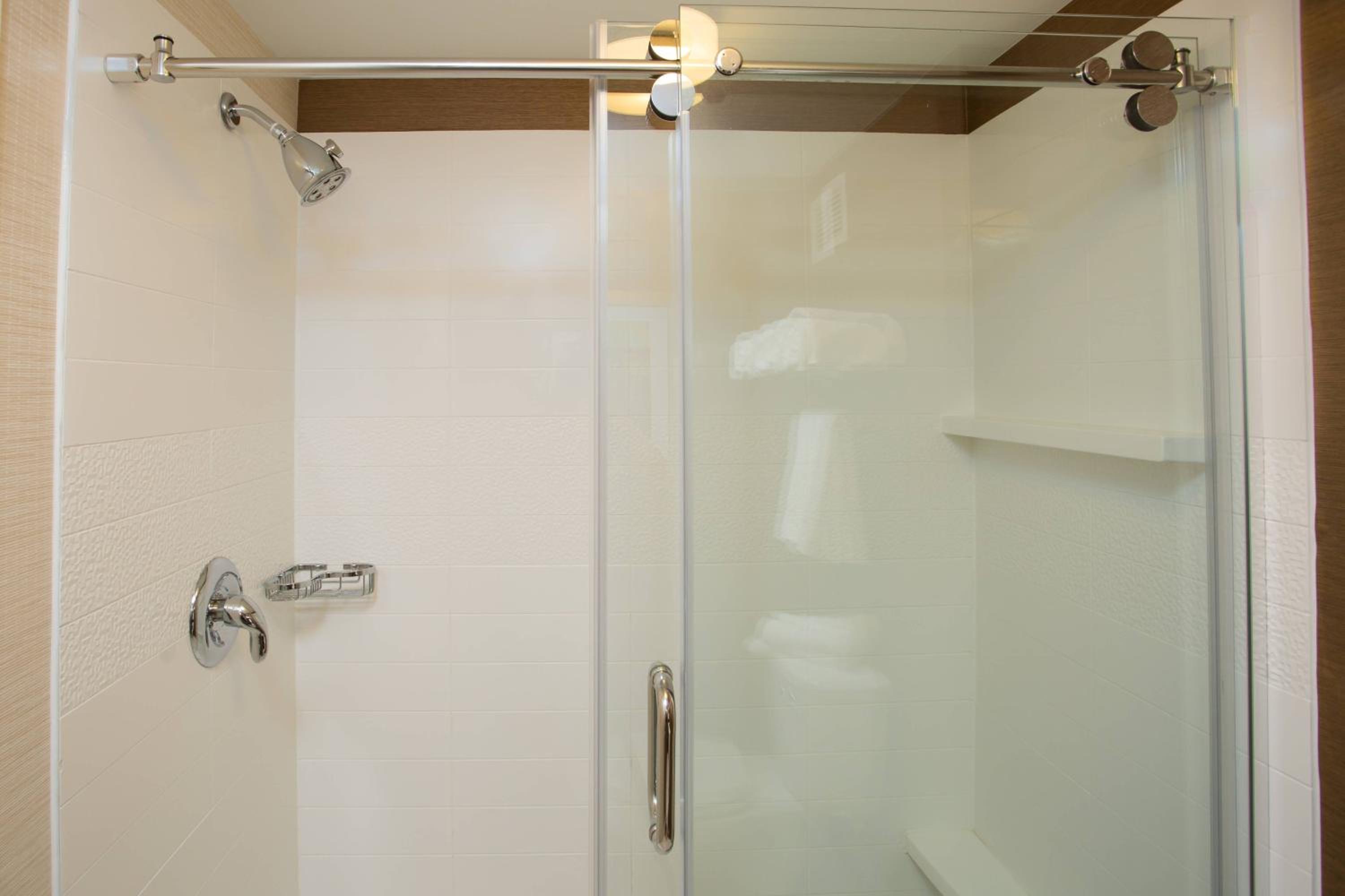 King Room - Disability Access - Photo 4