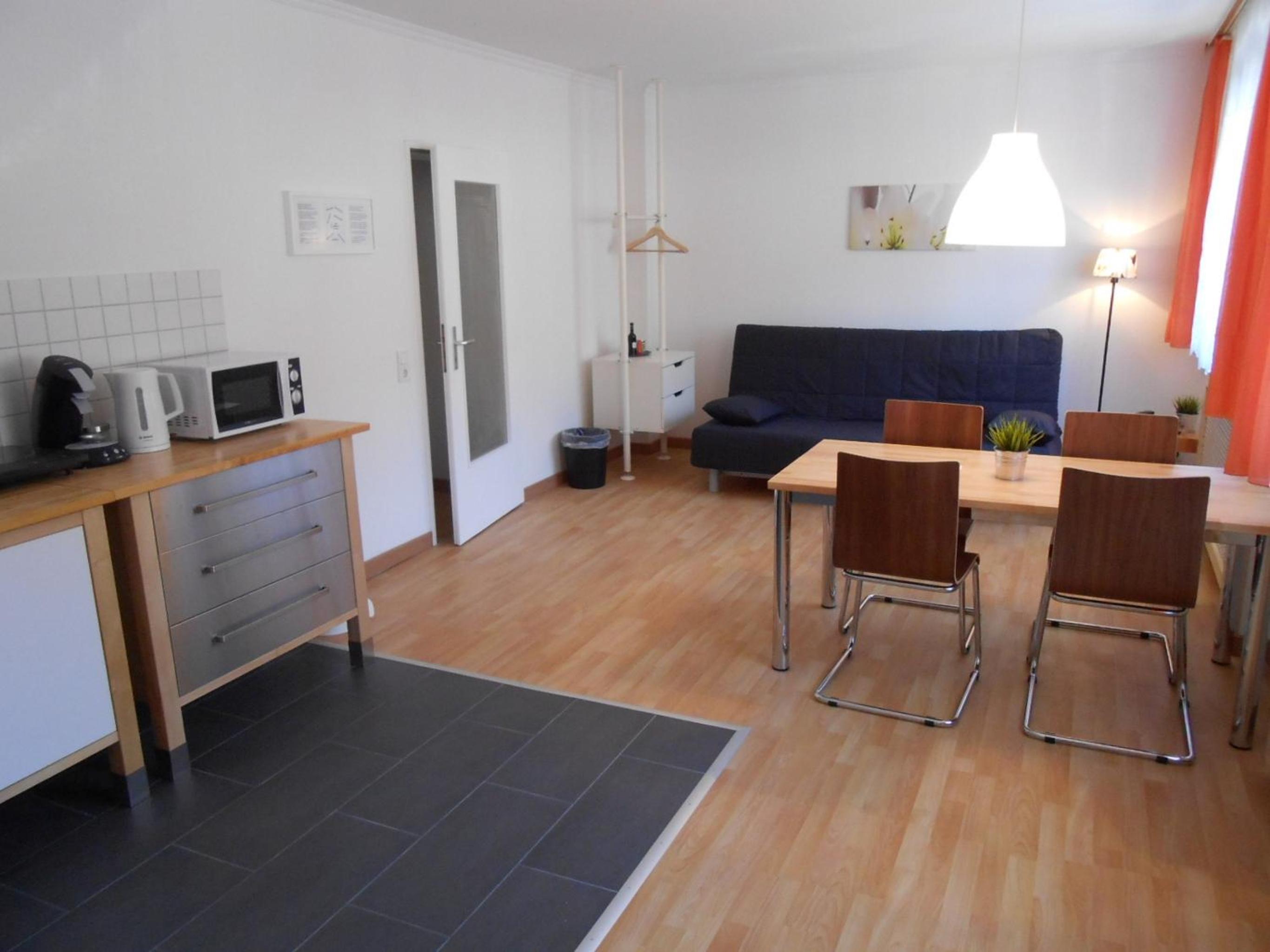 Big Apartment - Photo 1