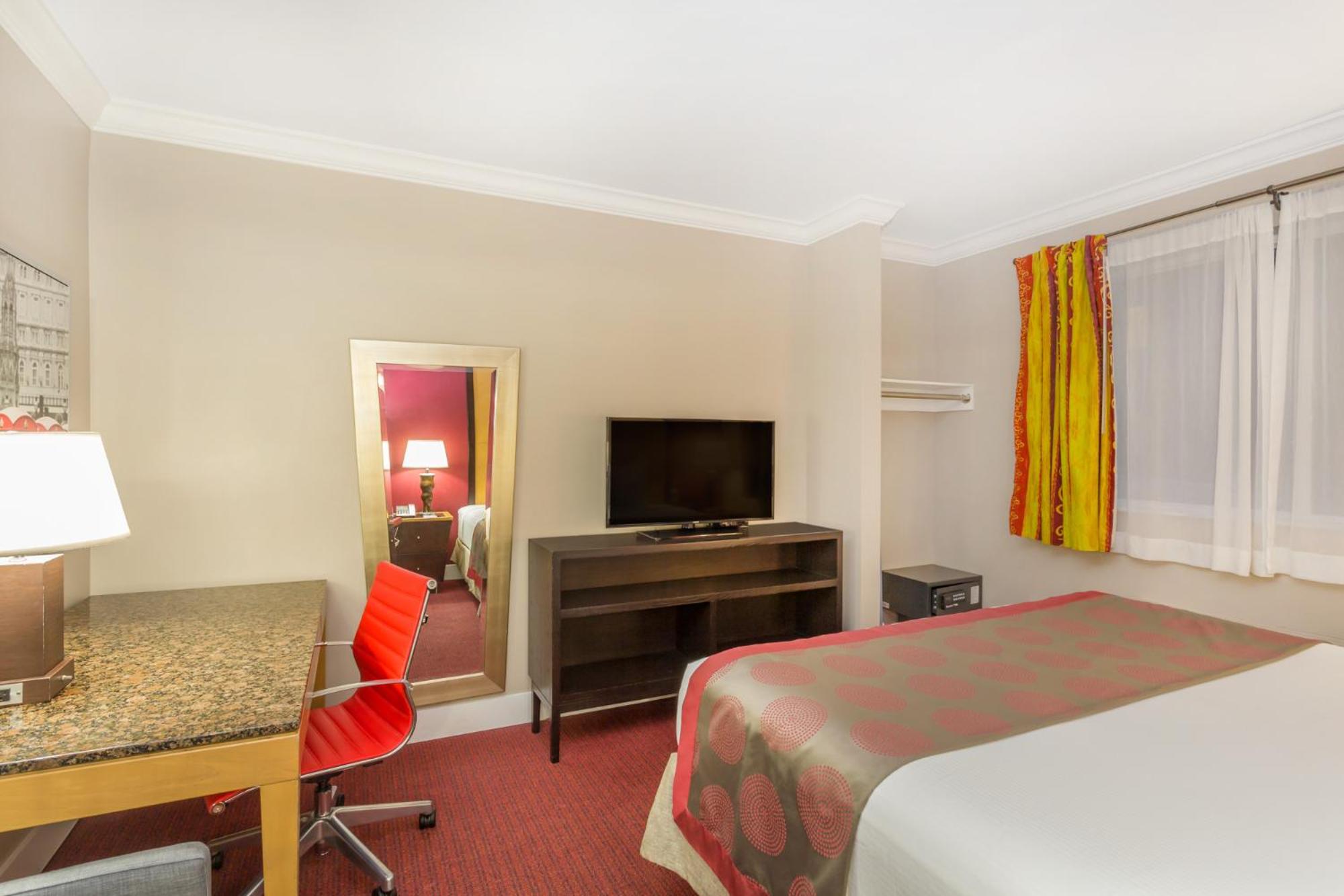 King Room- Non-Smoking photo 2
