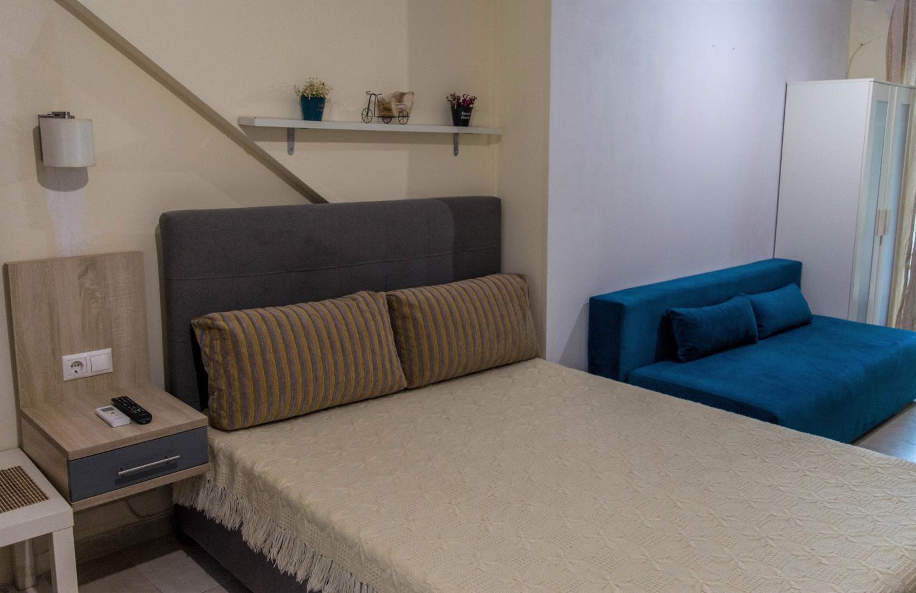 Apartment with Balcony photo 1