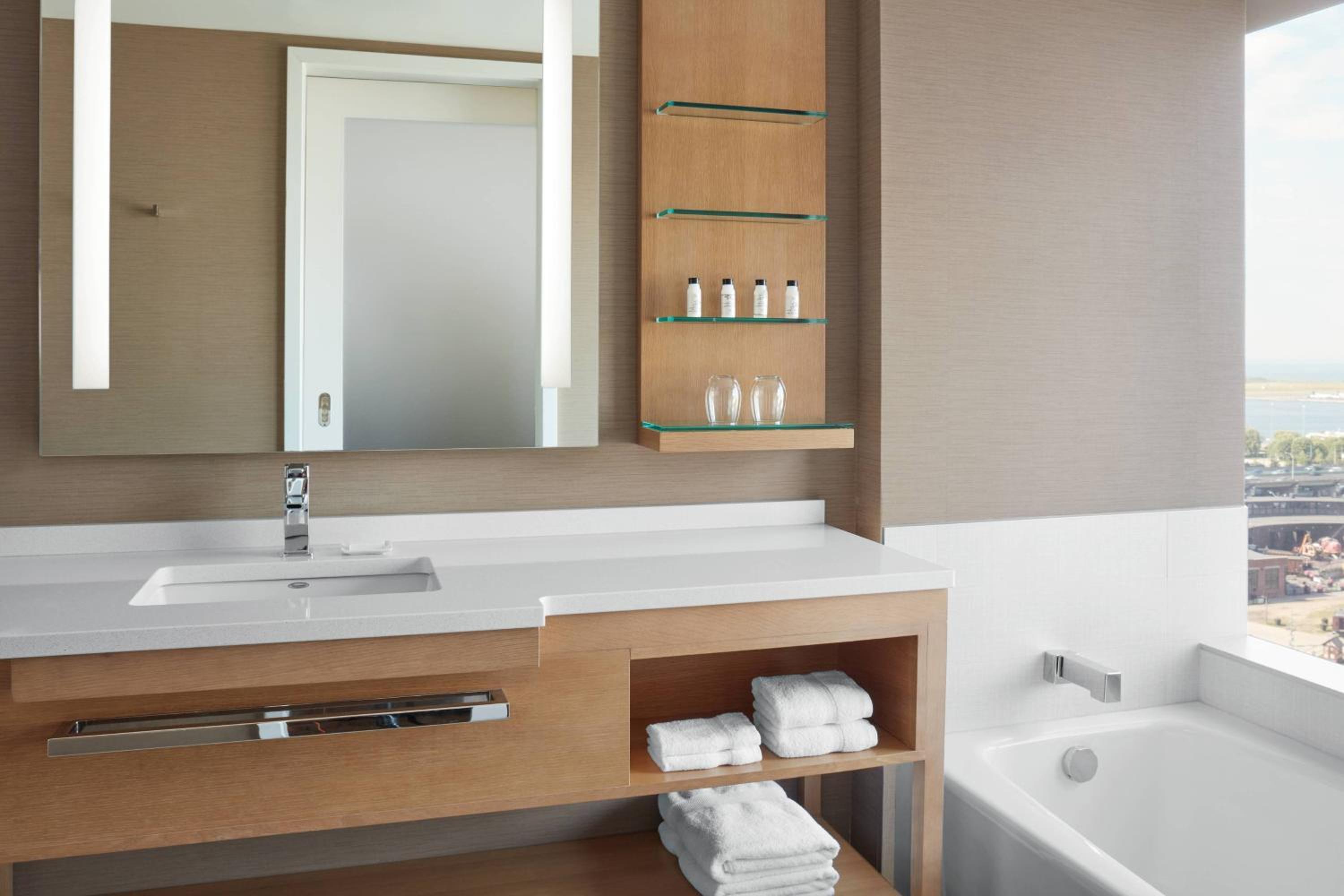 Deluxe Junior Suite