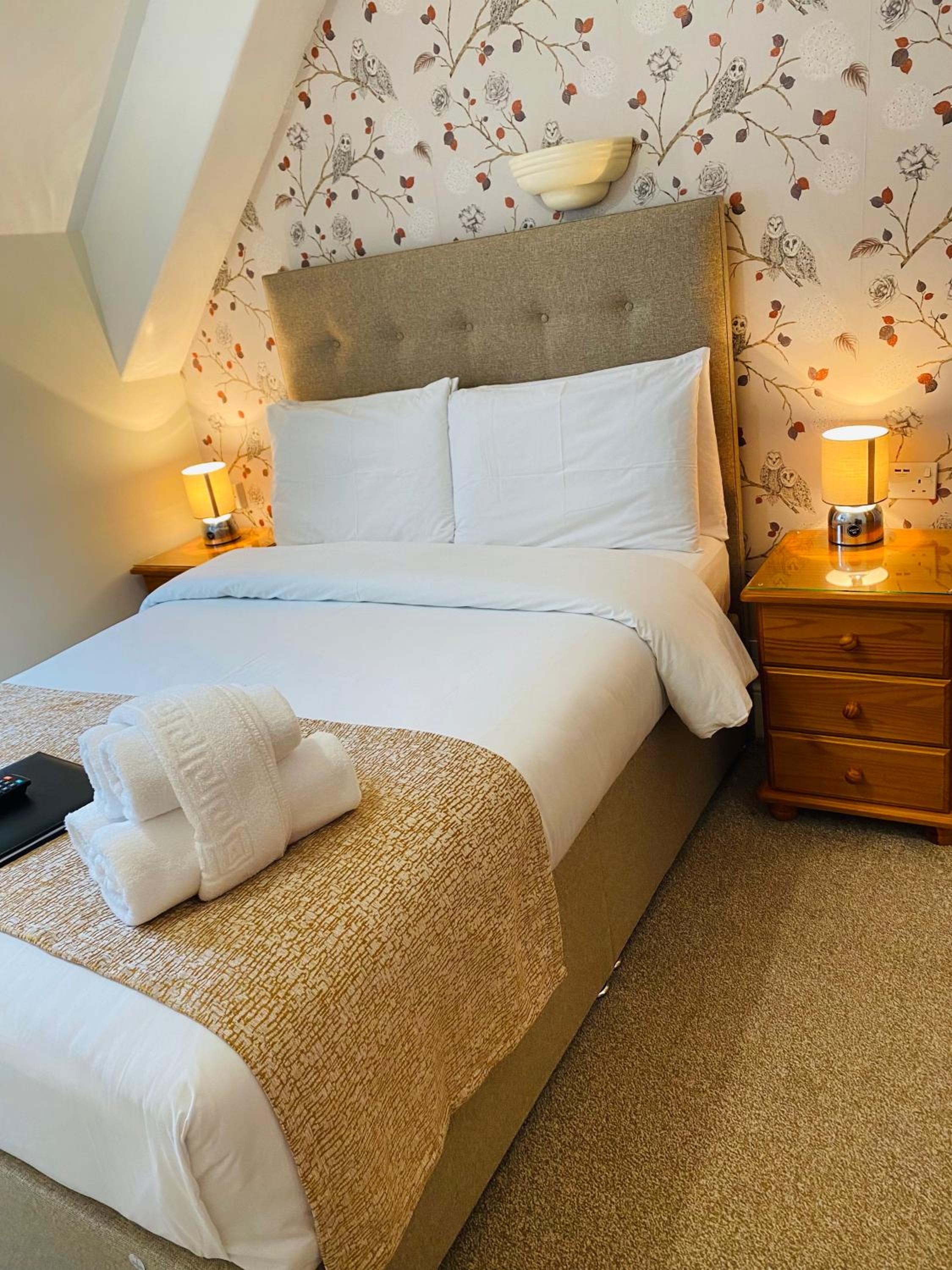 Double Room - Photo 6