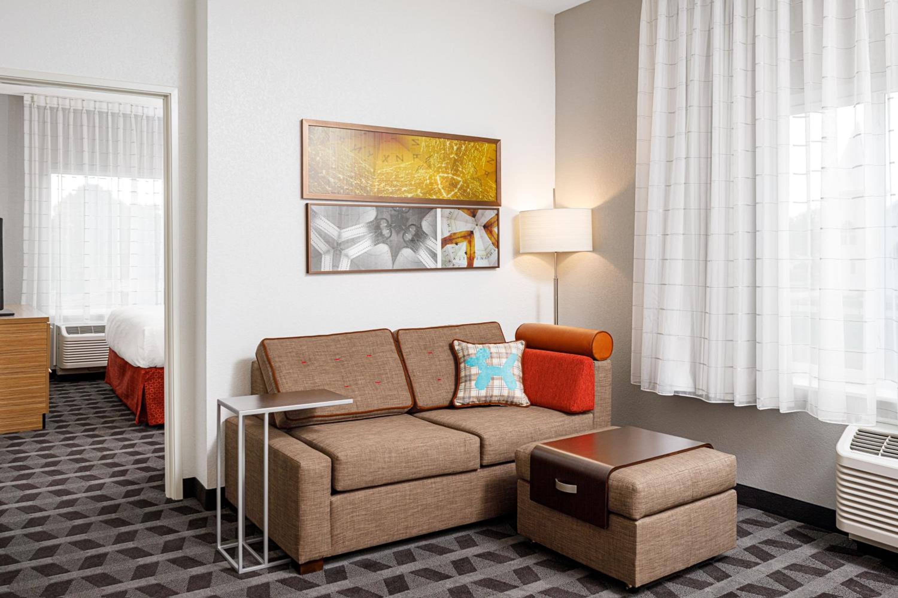 One-Bedroom King Suite with Sofa Bed - Photo 1