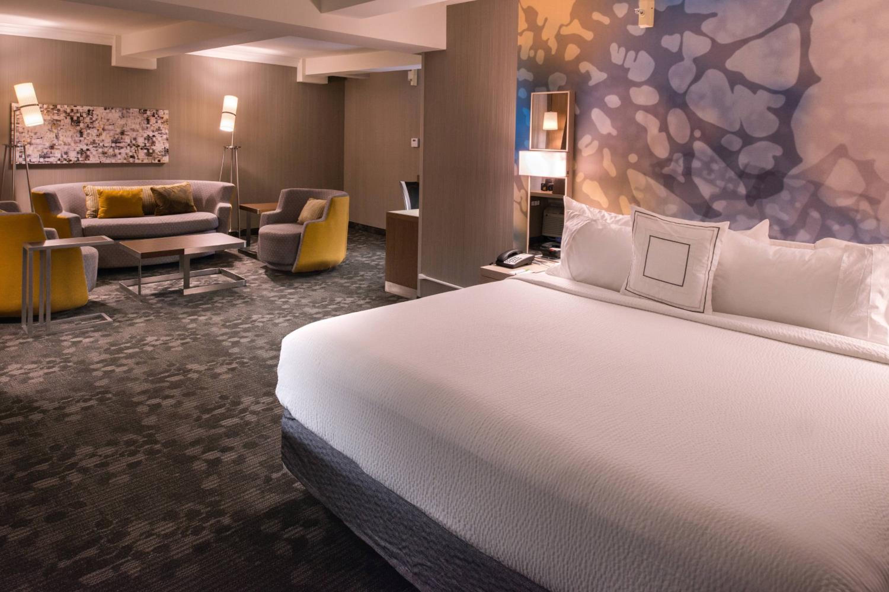 King Suite With Sofa Bed