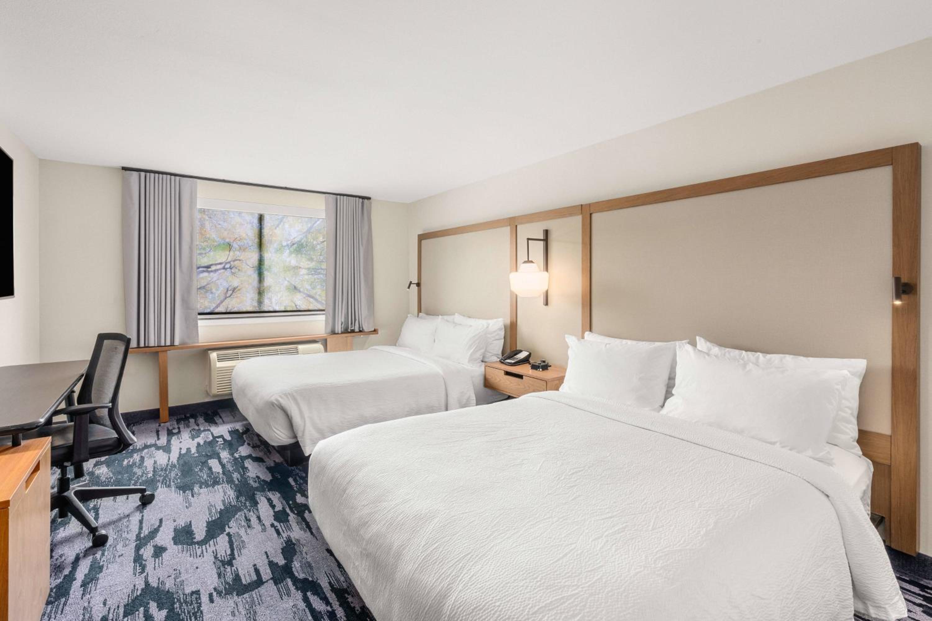 Double Queen Room - Photo 1
