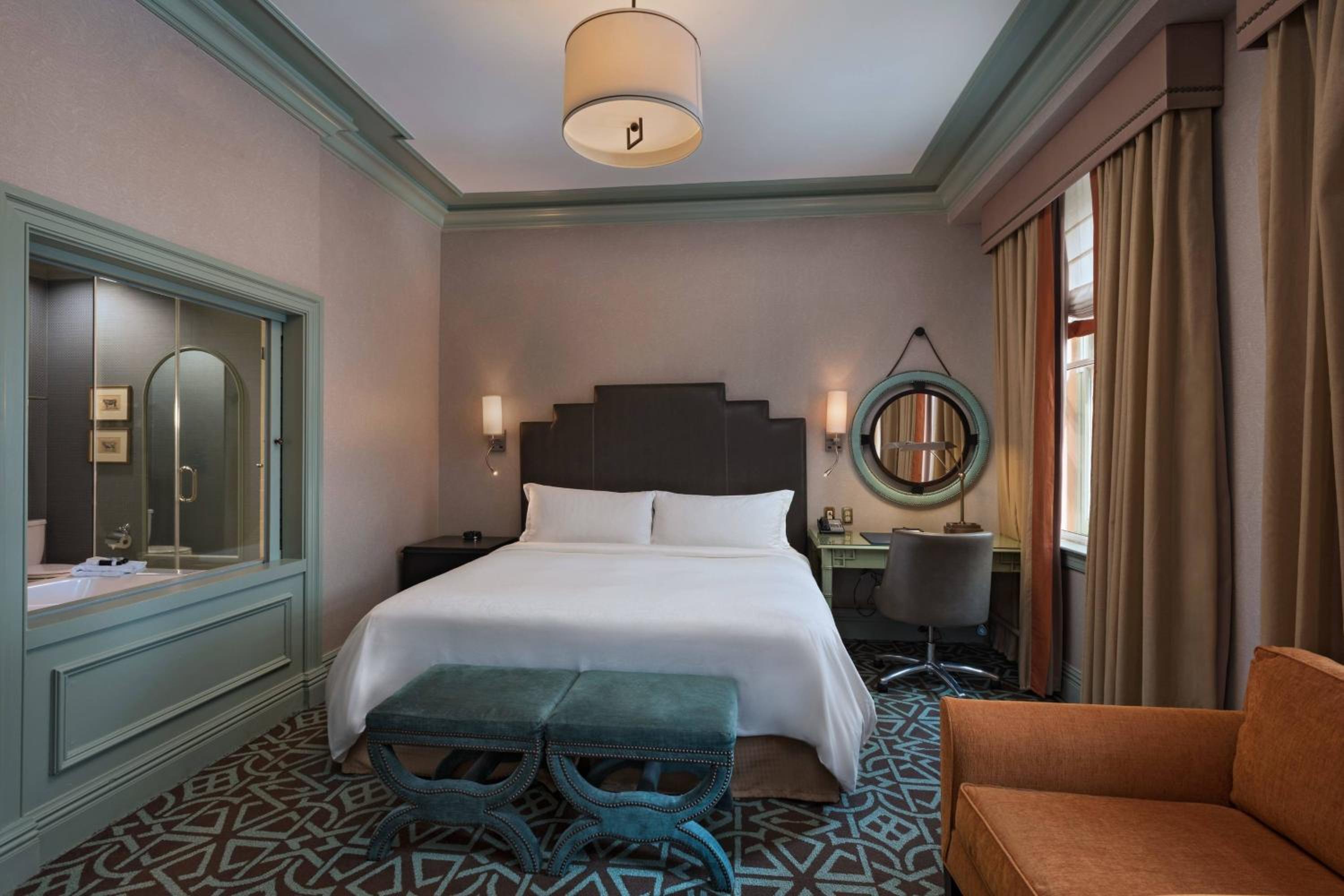 King Room with Whirlpool - City View - Photo 2