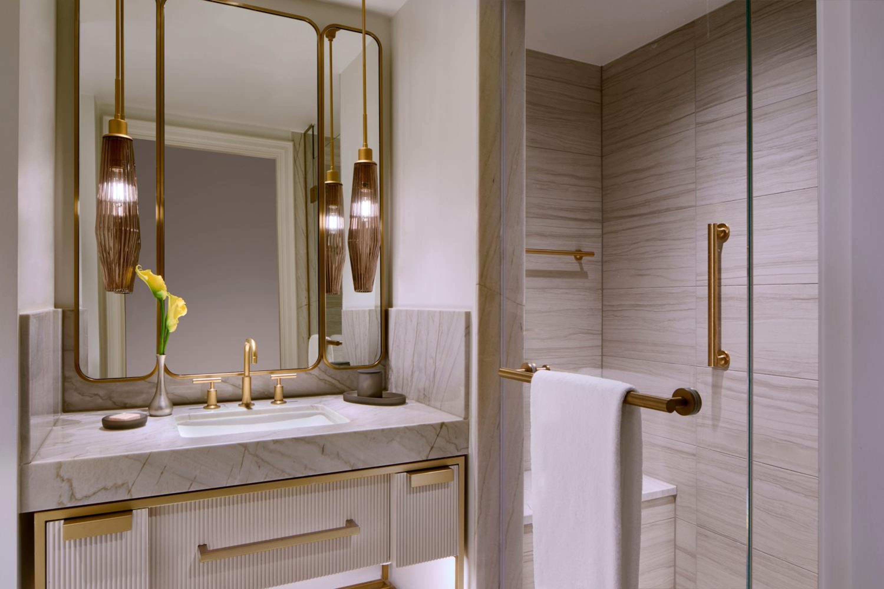 Ocean Front Suite  - Photo 3