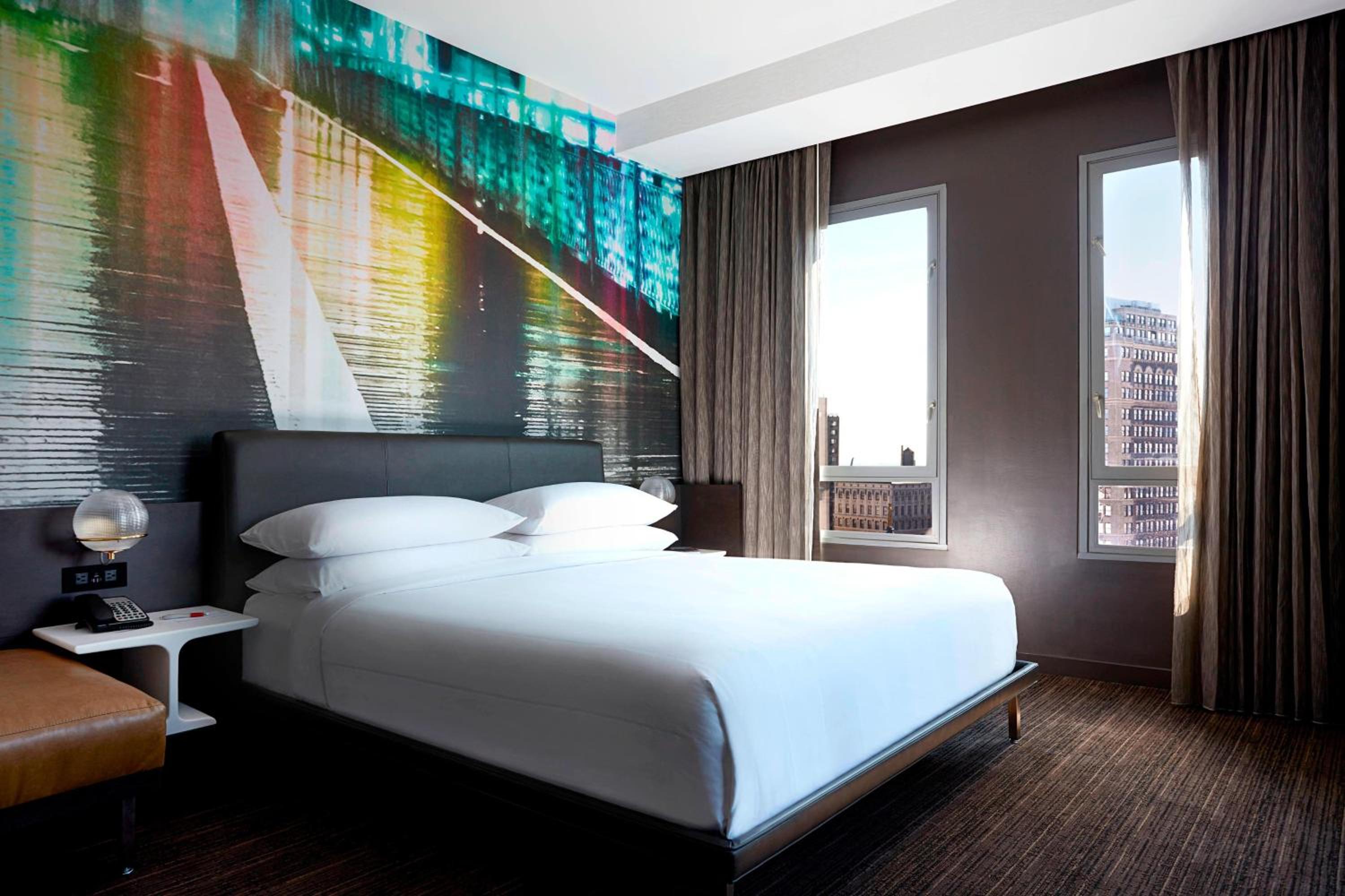 Deluxe View Room, King Bed
