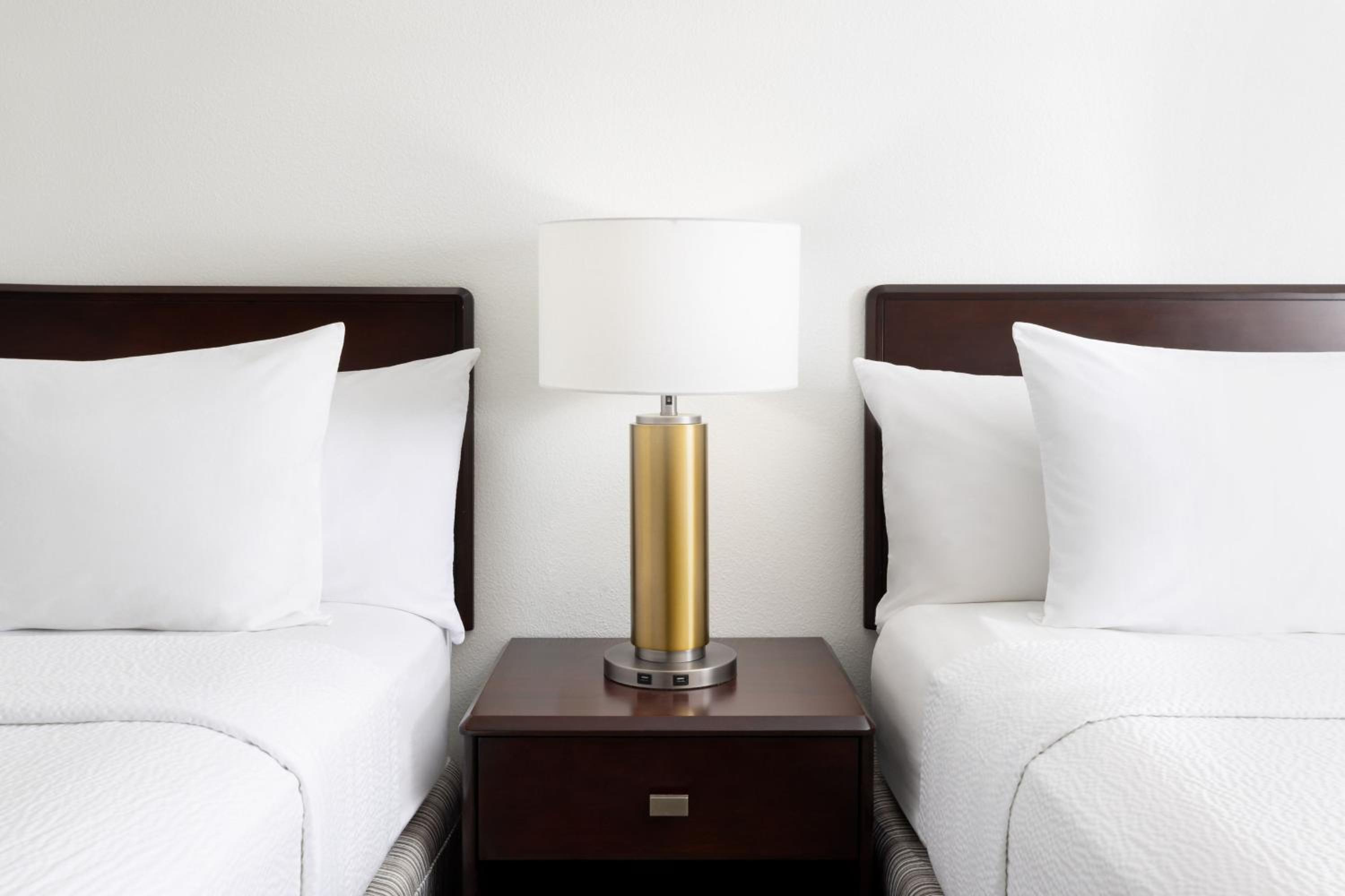 Double Suite with Two Double Beds - Photo 2