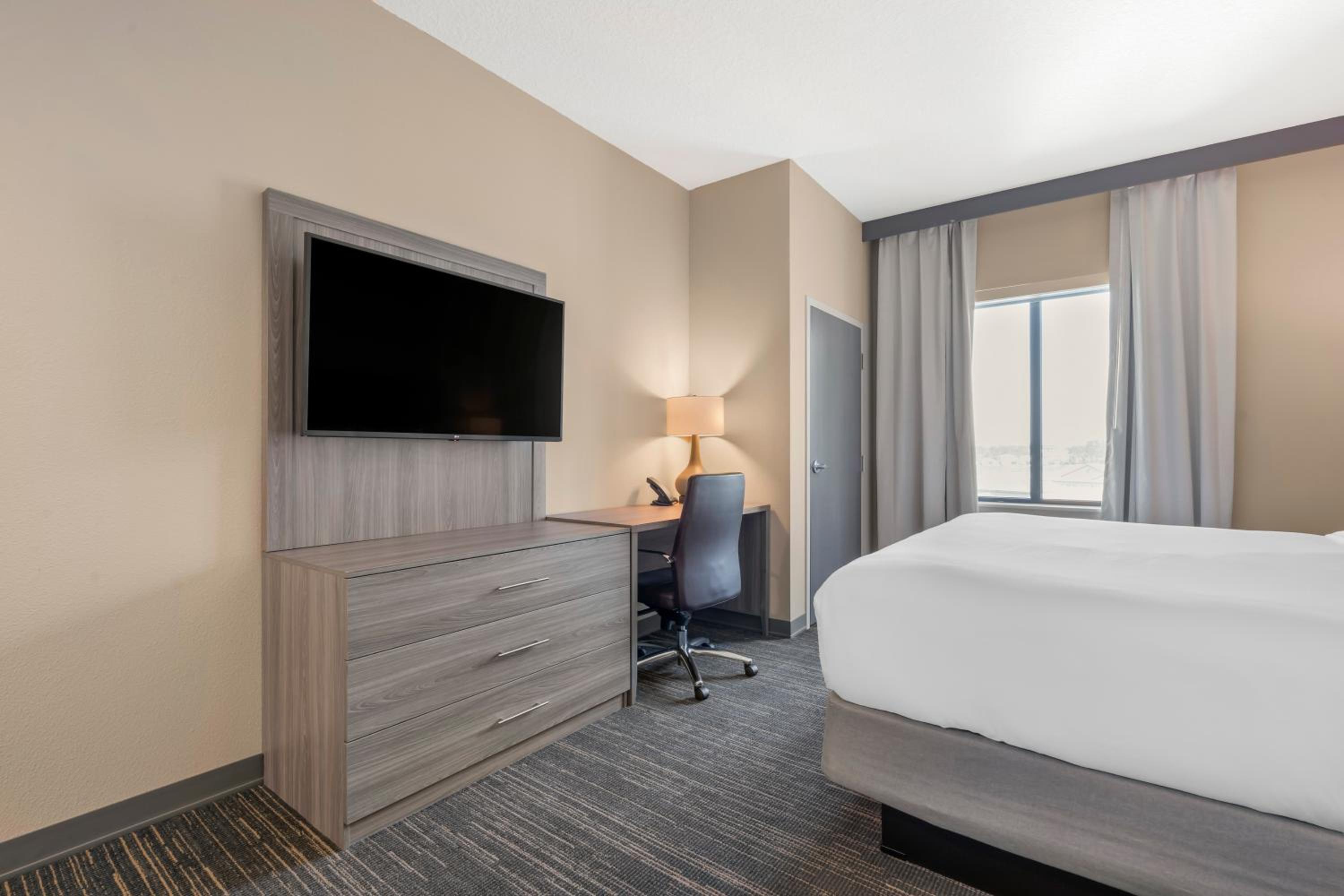 Triple King Suite ADA