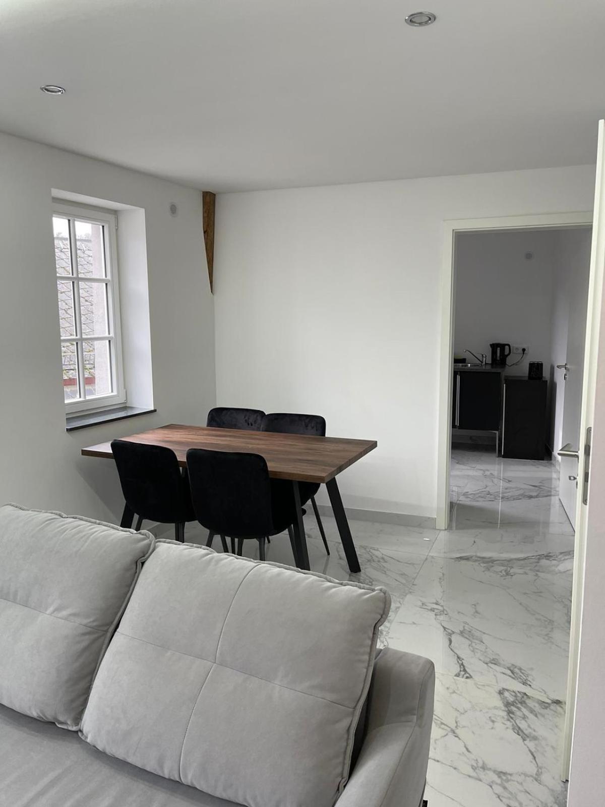 One-Bedroom Apartment photo 3