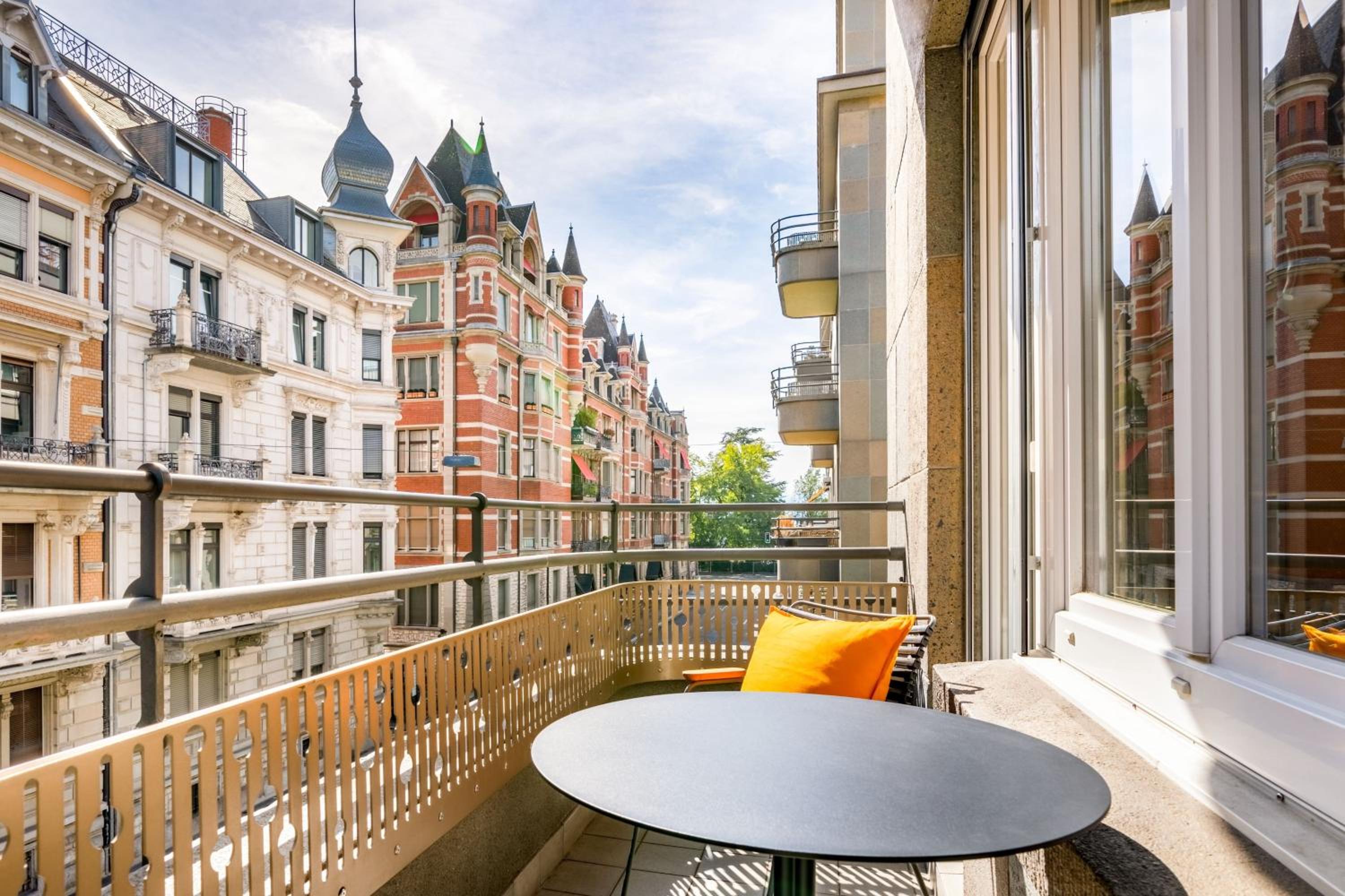 Grand Superior King Room with Balcony