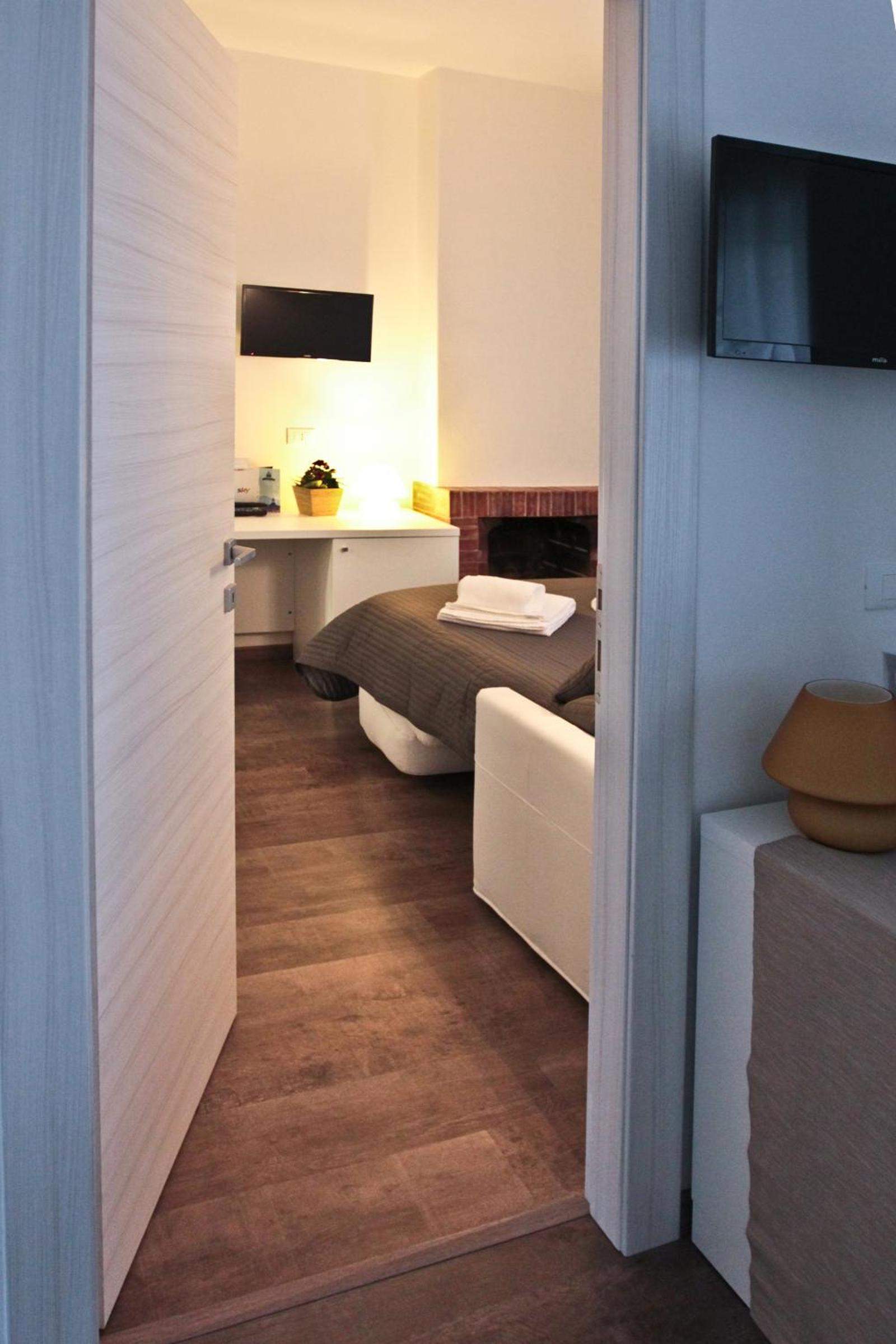 Suite with Balcony photo 2