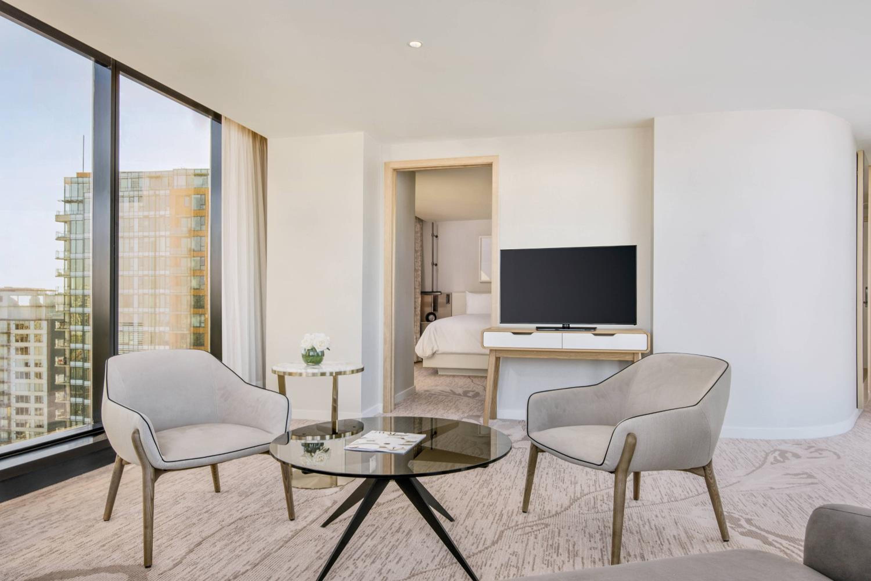 One-Bedroom King Suite