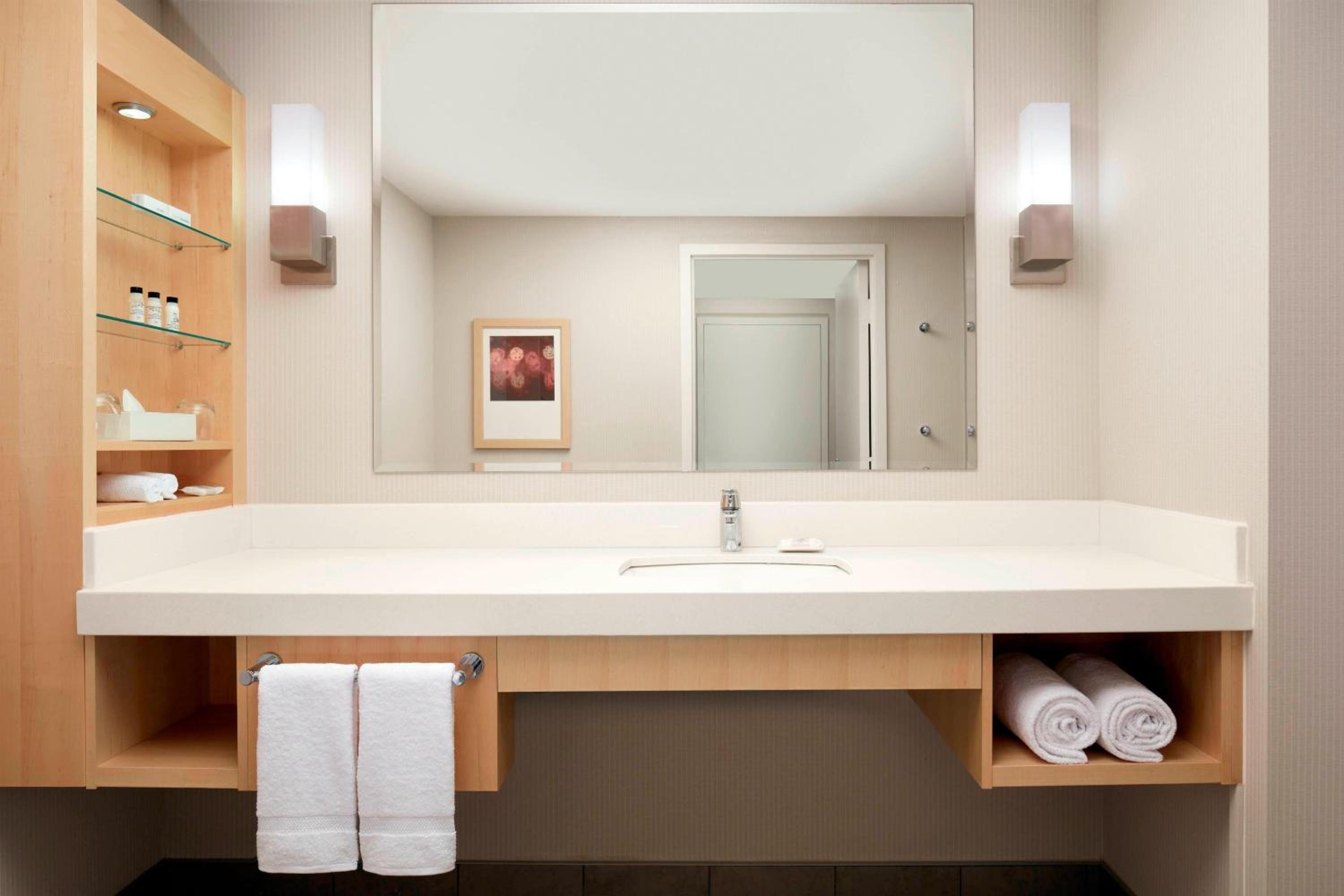 Double Room with Two Double Beds - Photo 5