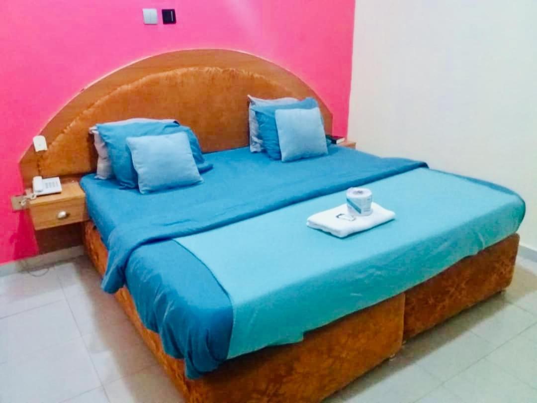 Large Double Room photo 2