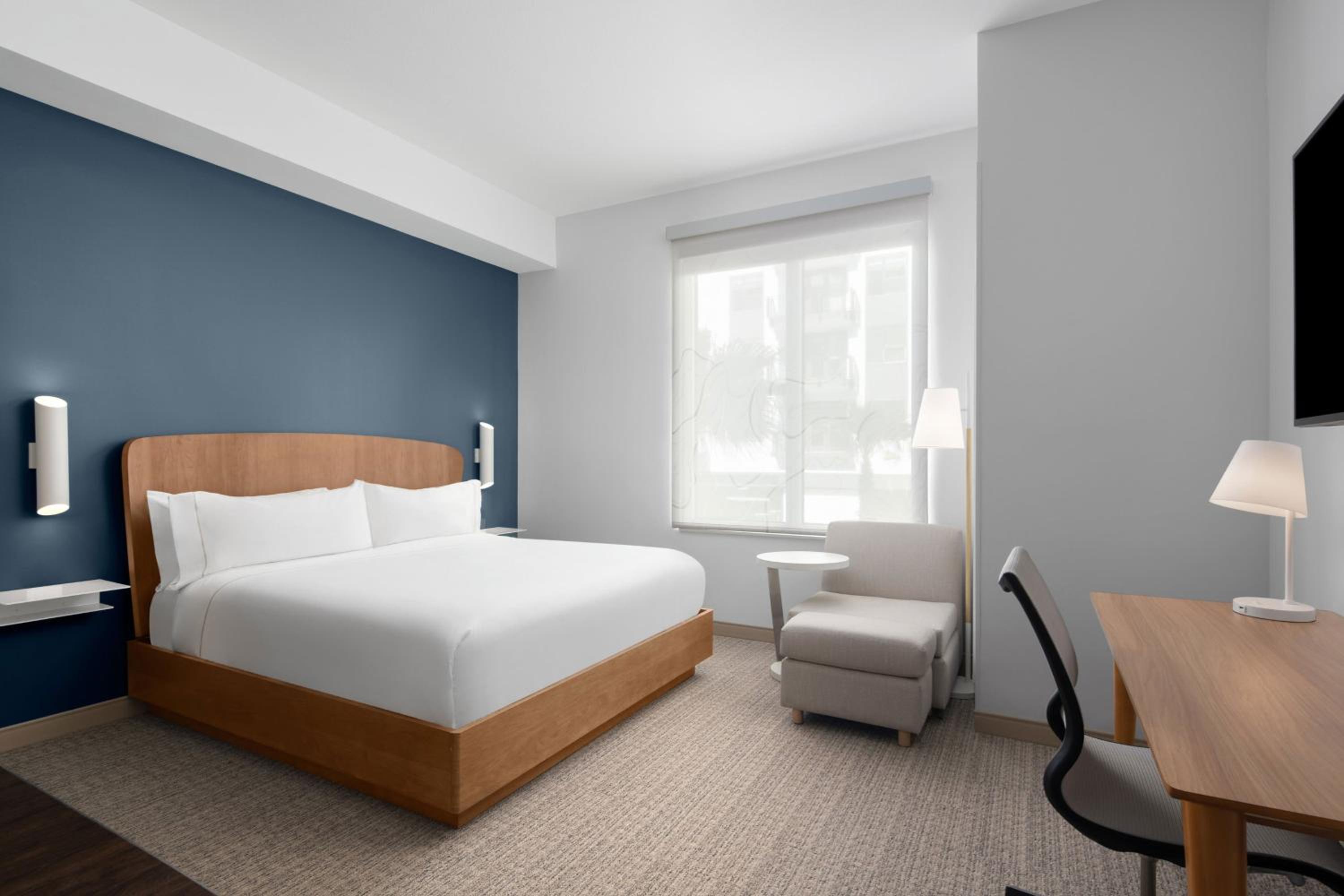 Standard King Room - Photo 1