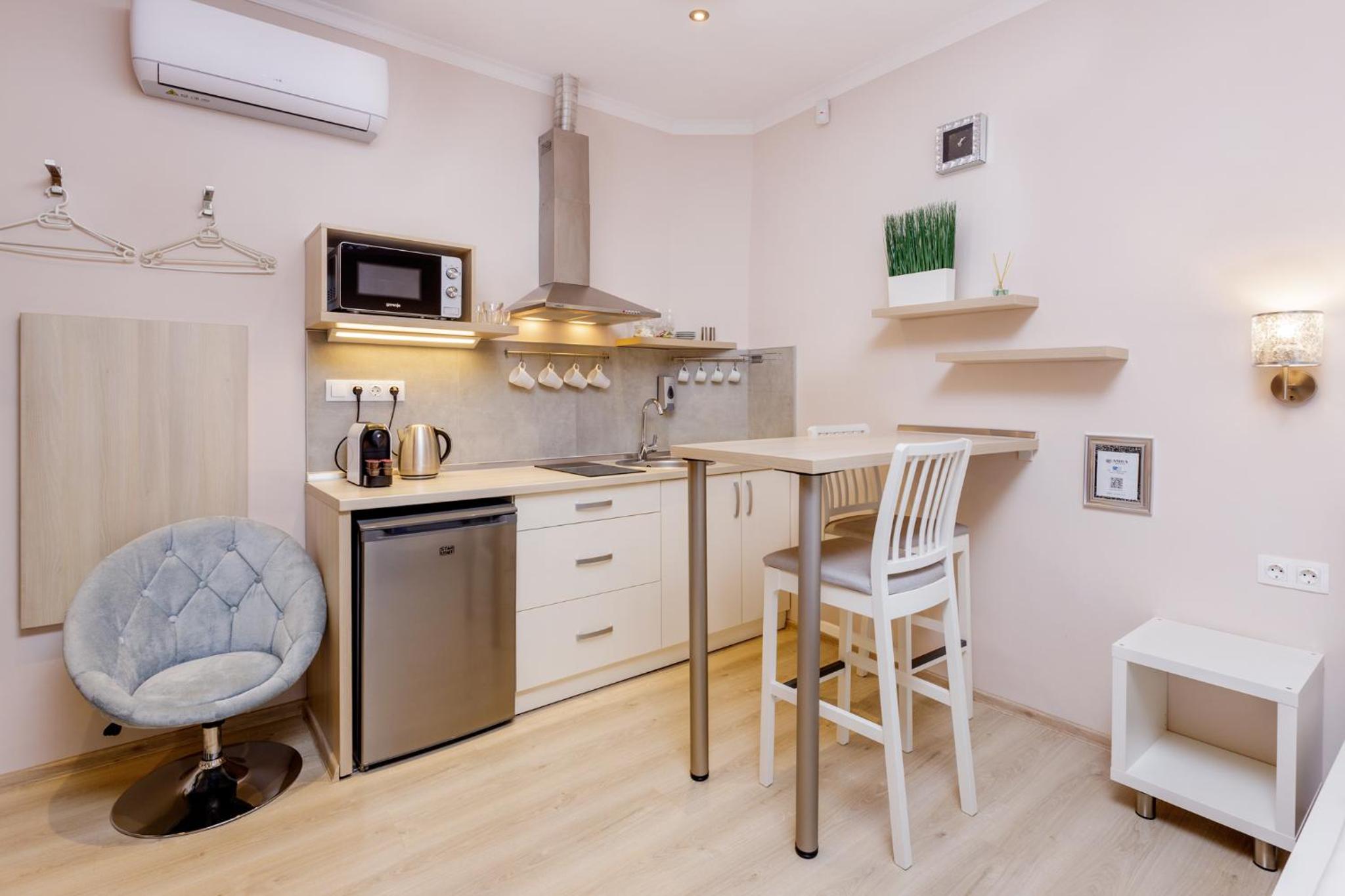 One-Bedroom Apartment photo 2