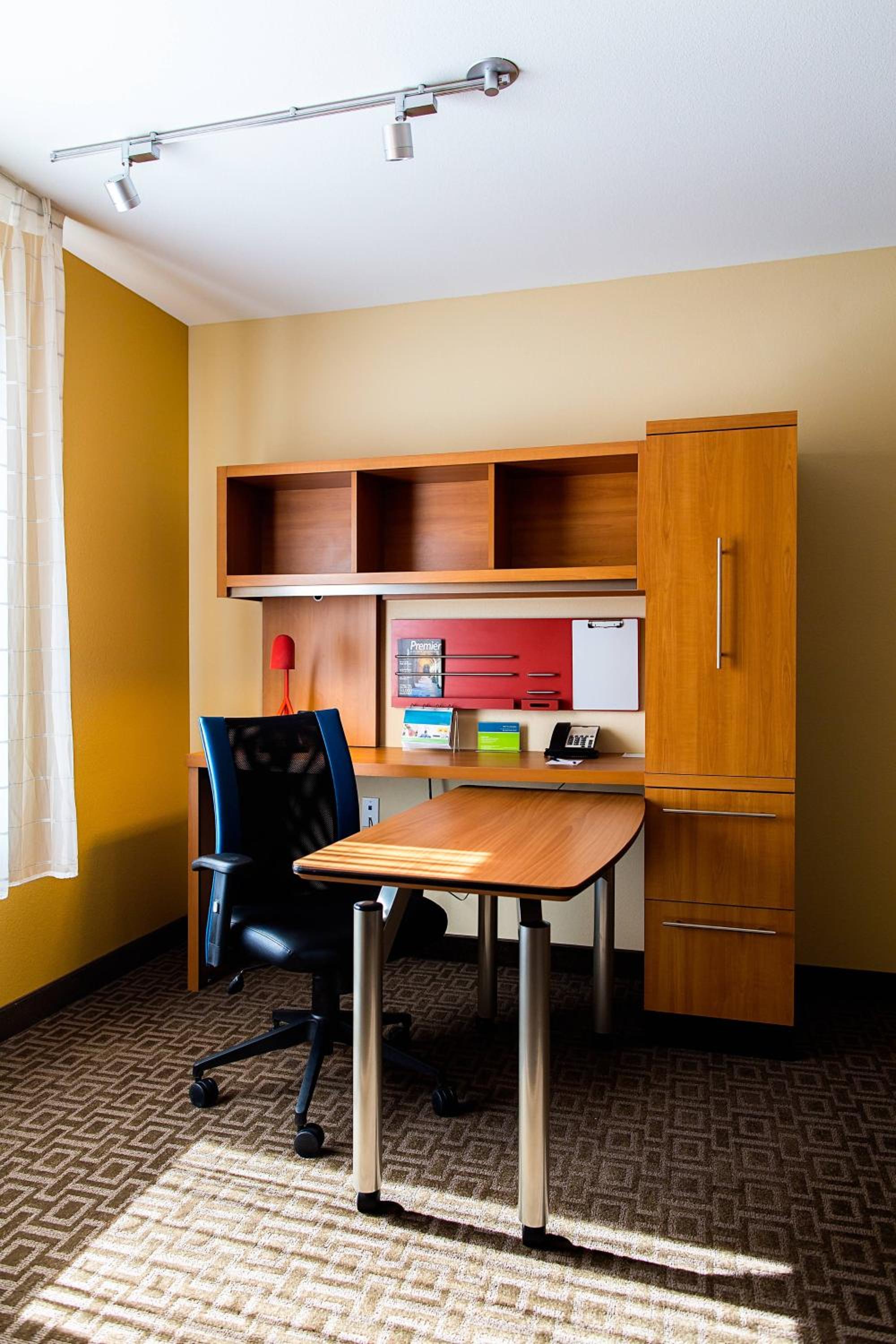 2 Bedroom Suite photo 3