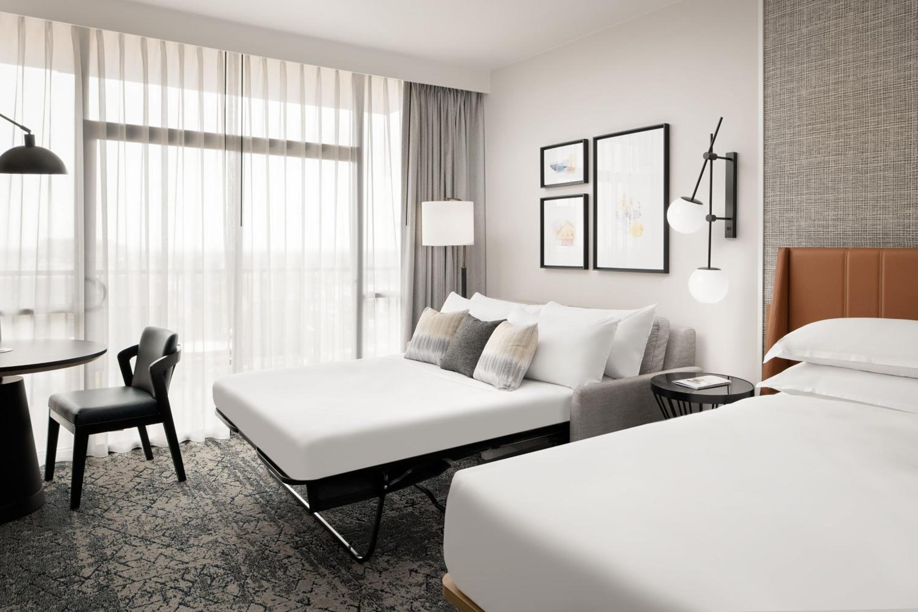 Guest room, 1 King - Photo 5