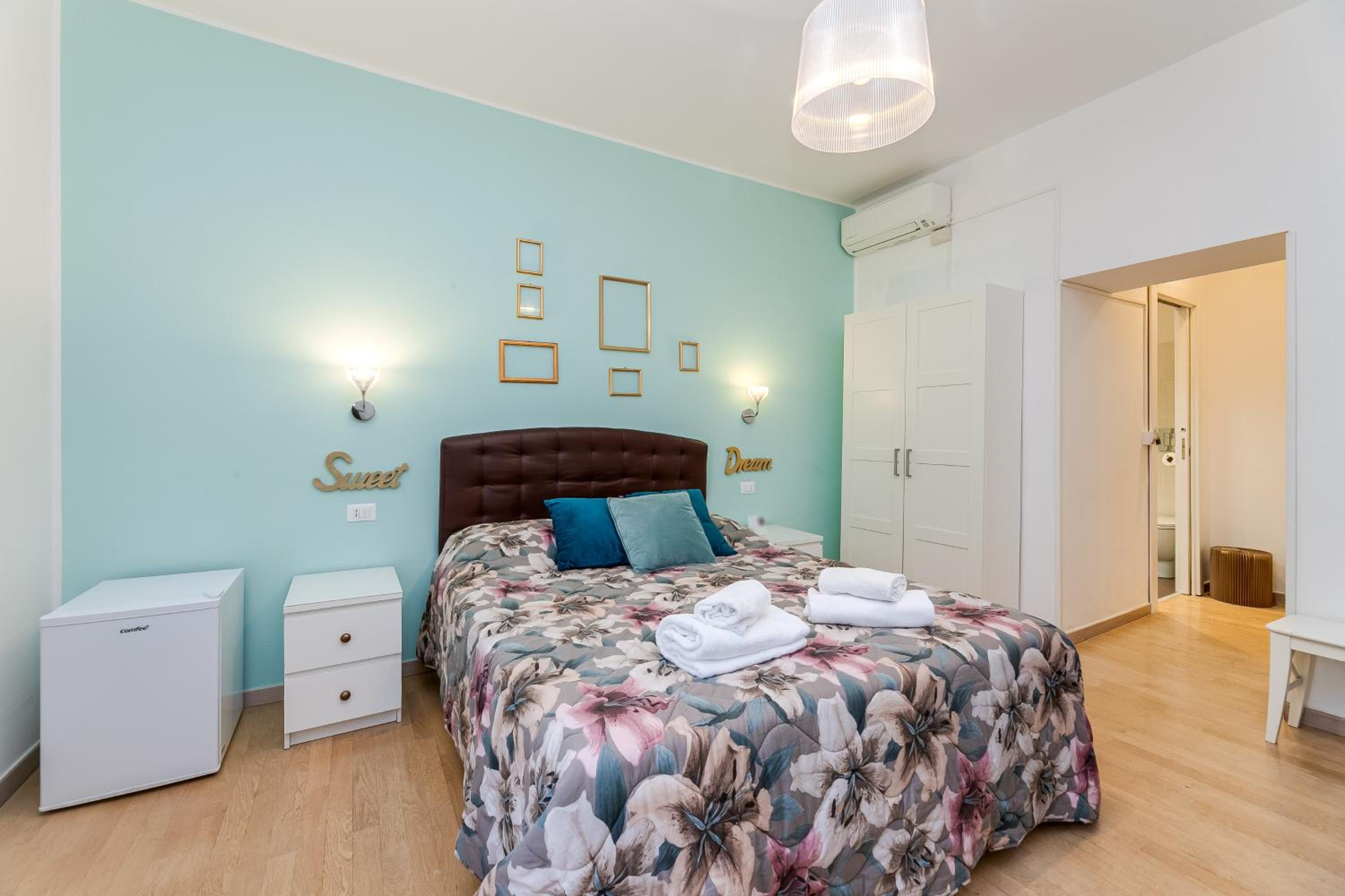Deluxe Triple Room photo 2