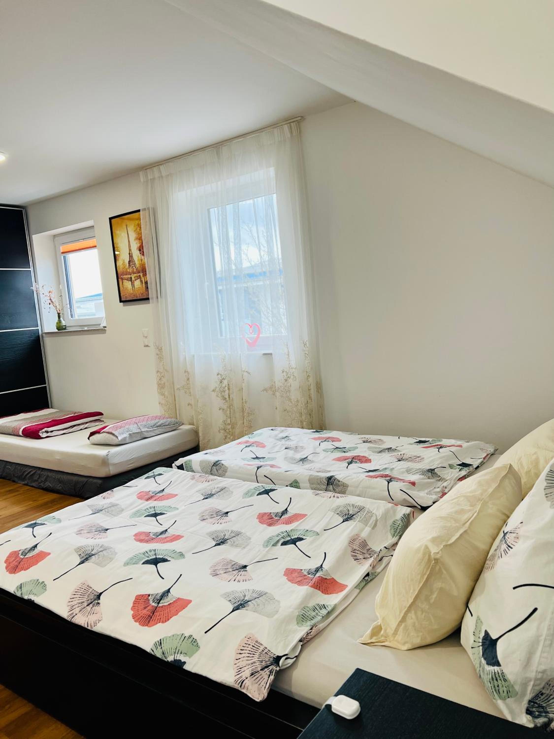 Deluxe Double Room with Extra Bed photo 3