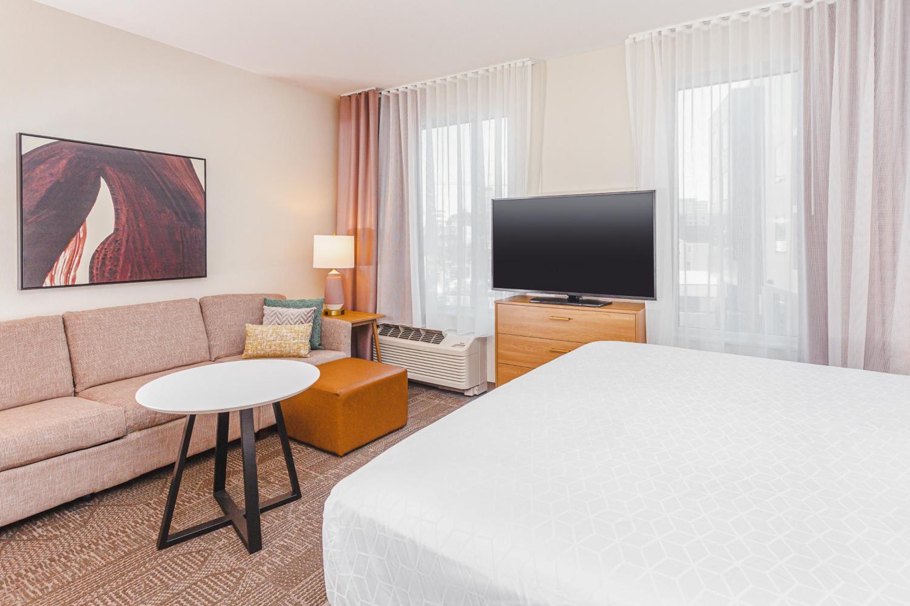 King Studio Suite - Photo 12