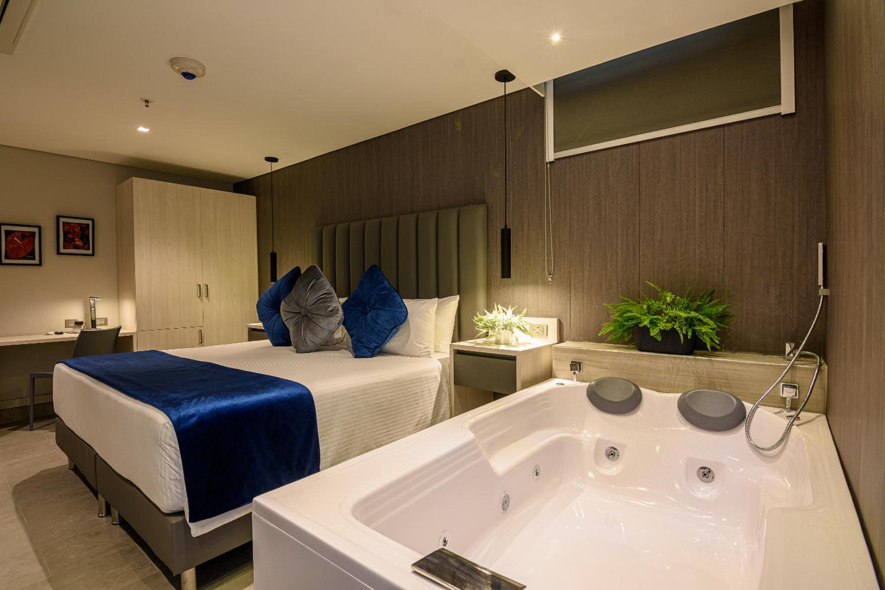 Junior Suite - Photo 8