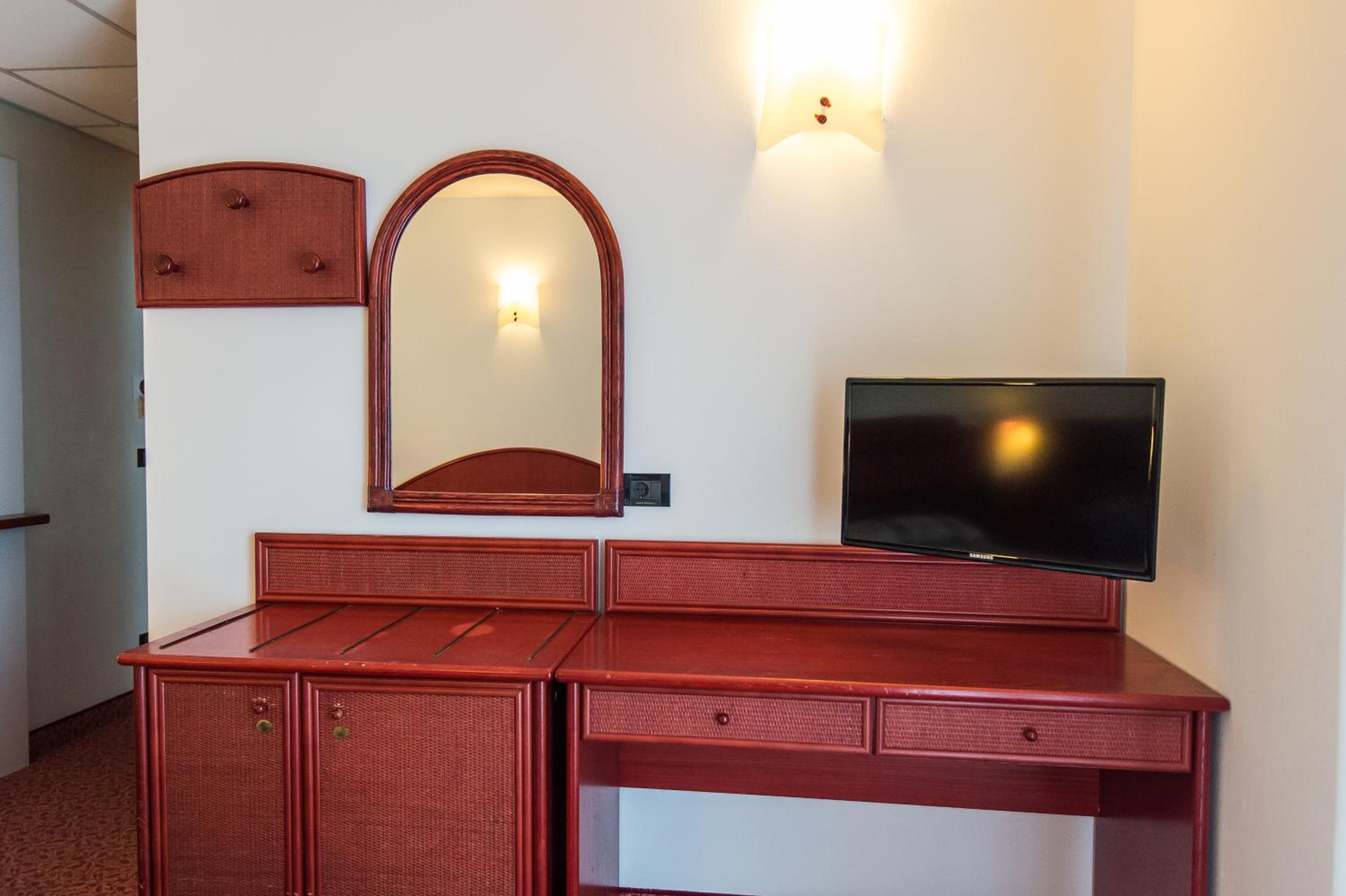 Double or Twin Room photo 2
