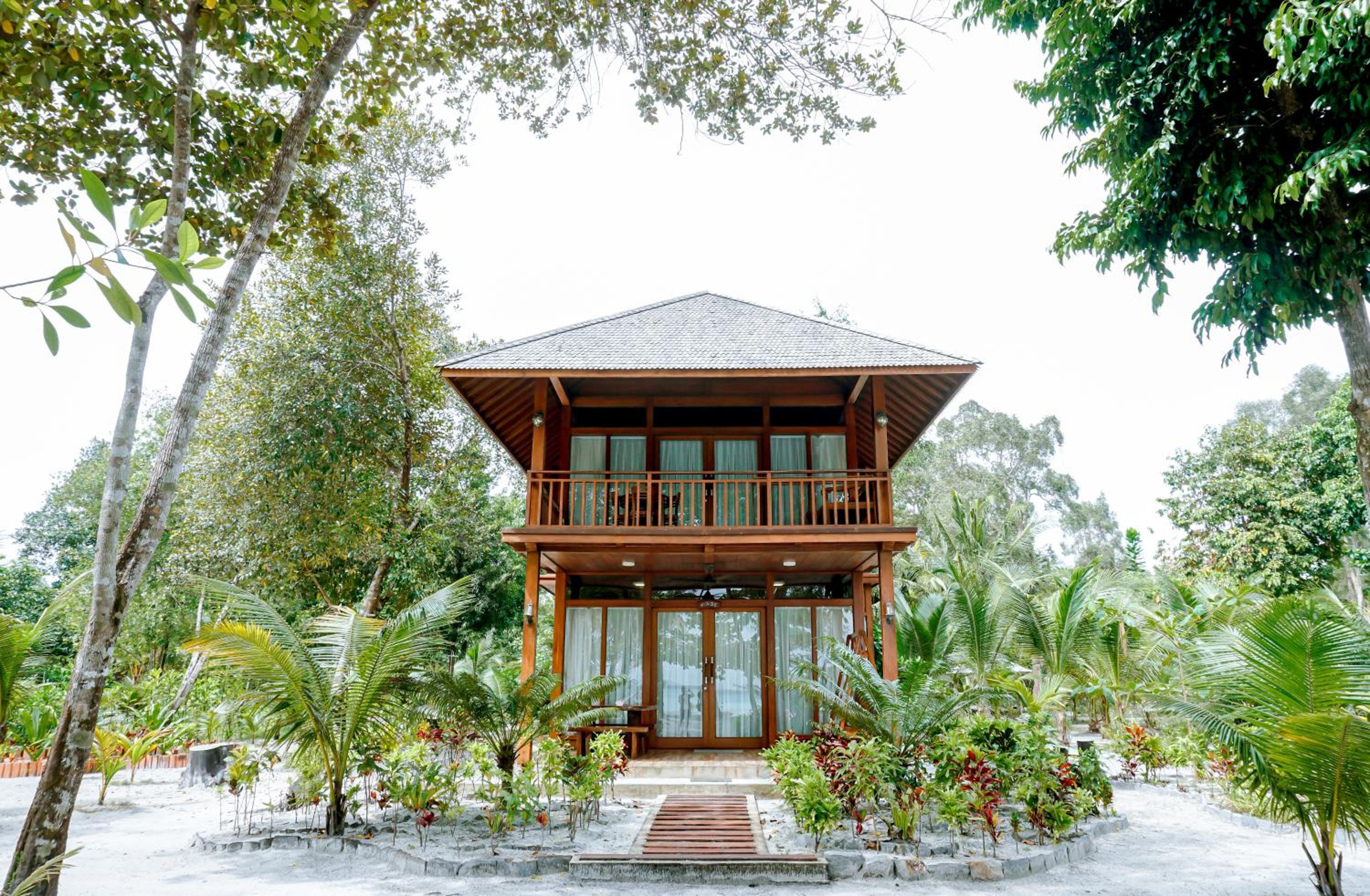 Two-Bedroom Villa - Photo 7