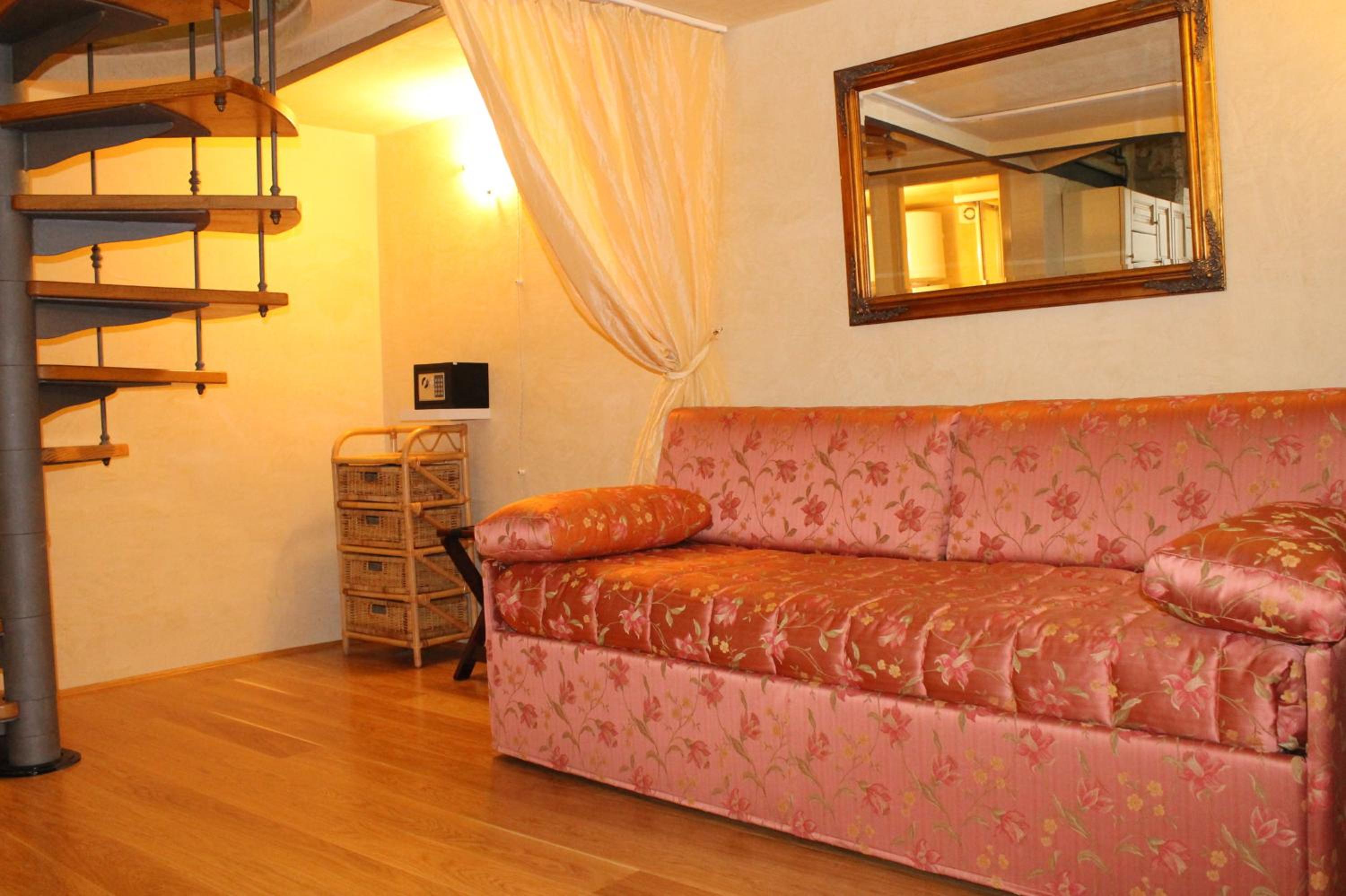 Duplex Apartment - Photo 12