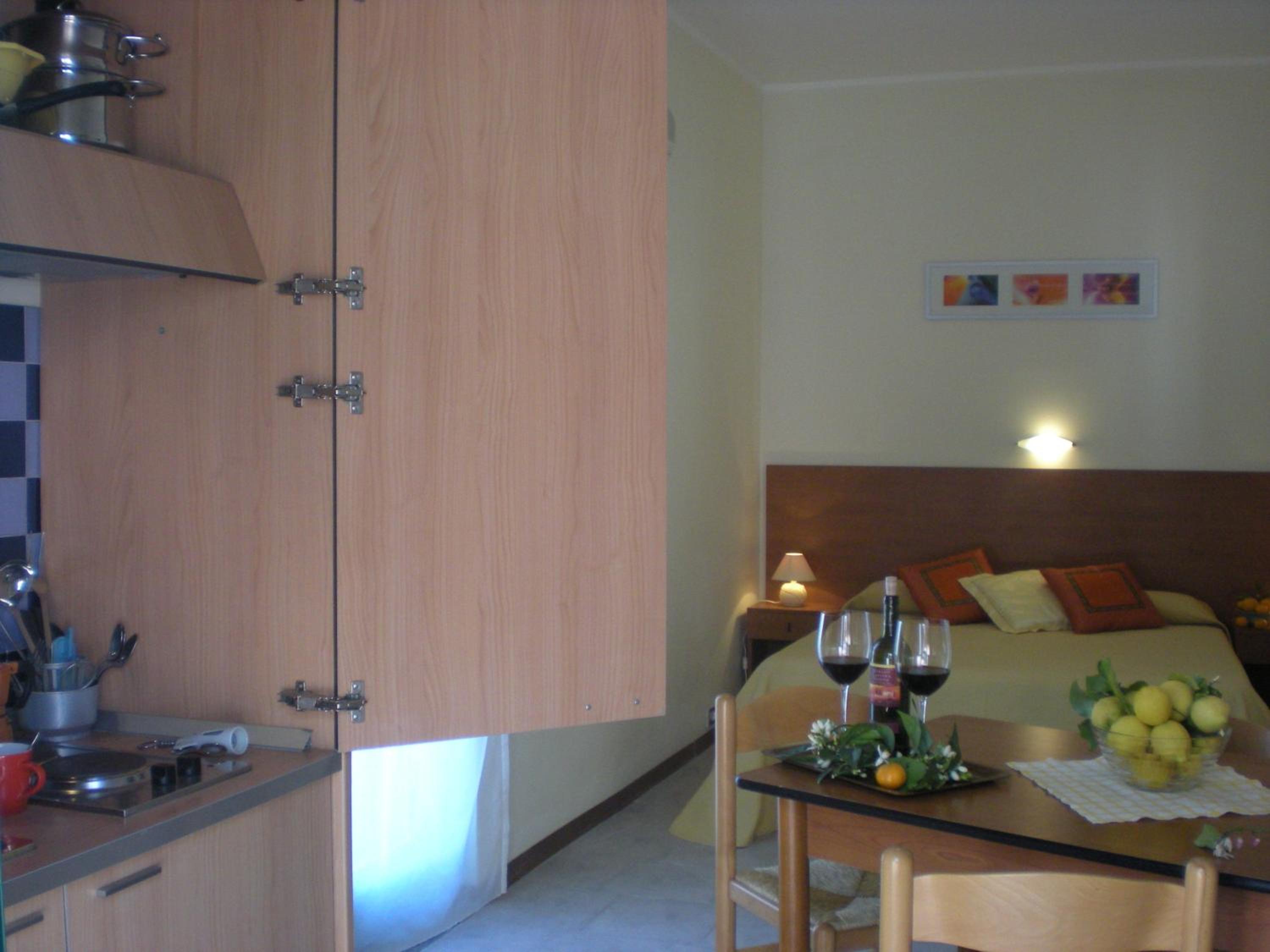 Studio with Terrace - Photo 3