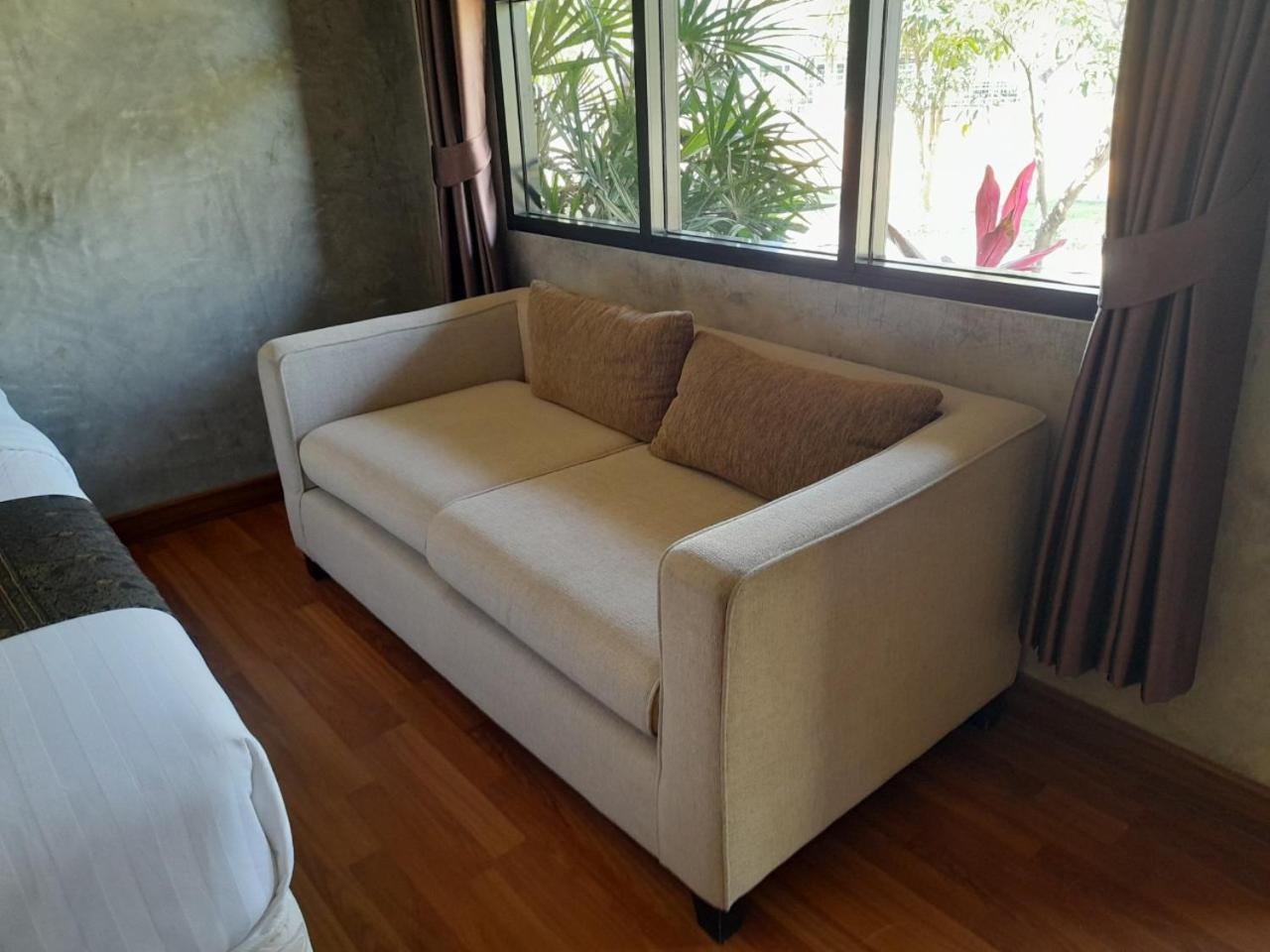 Standard Double Room - Photo 8