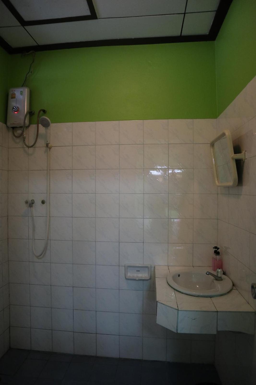 Budget Double Room photo 2