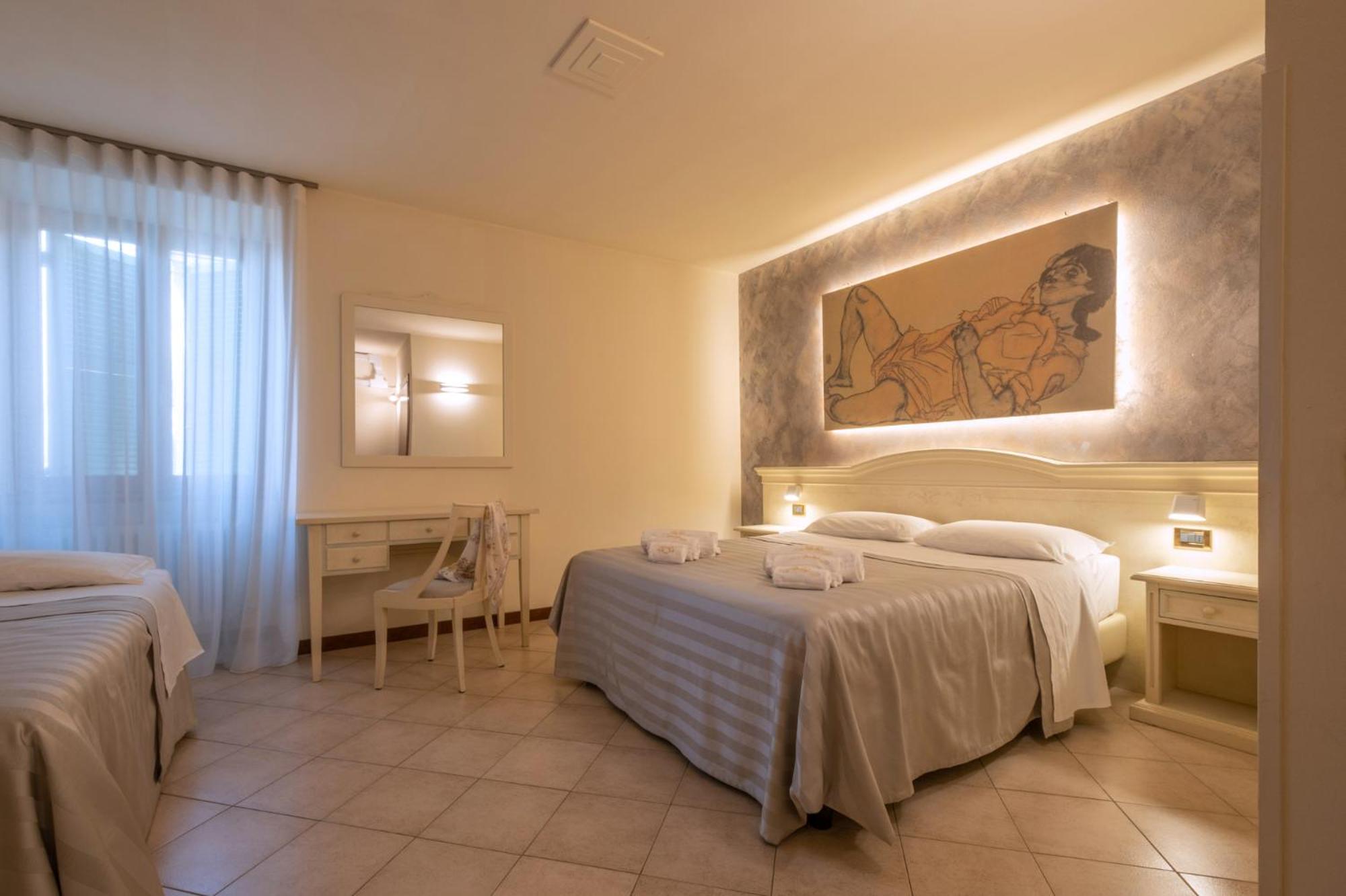 Triple Room - Photo 6