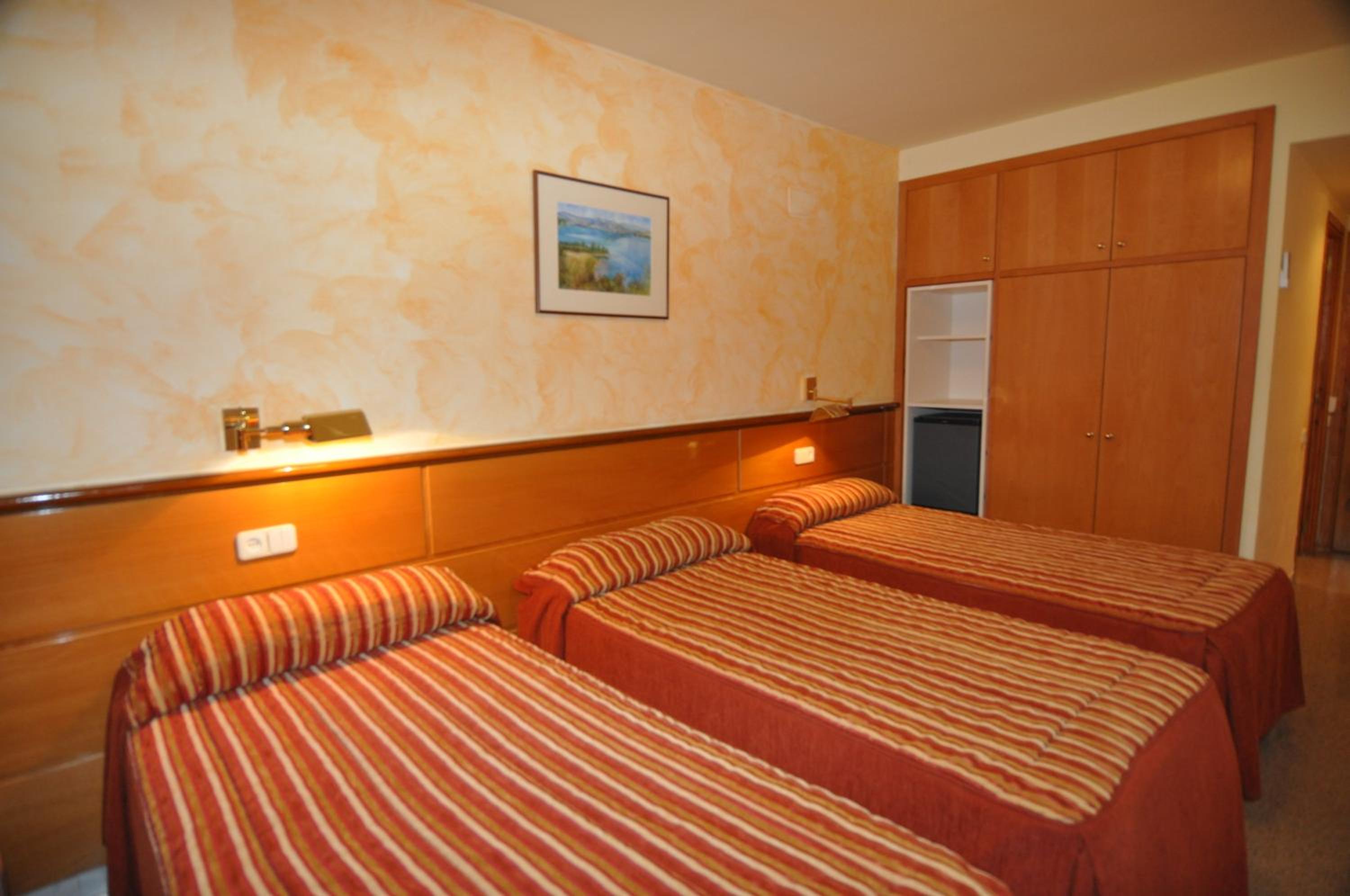 Triple Room photo 3