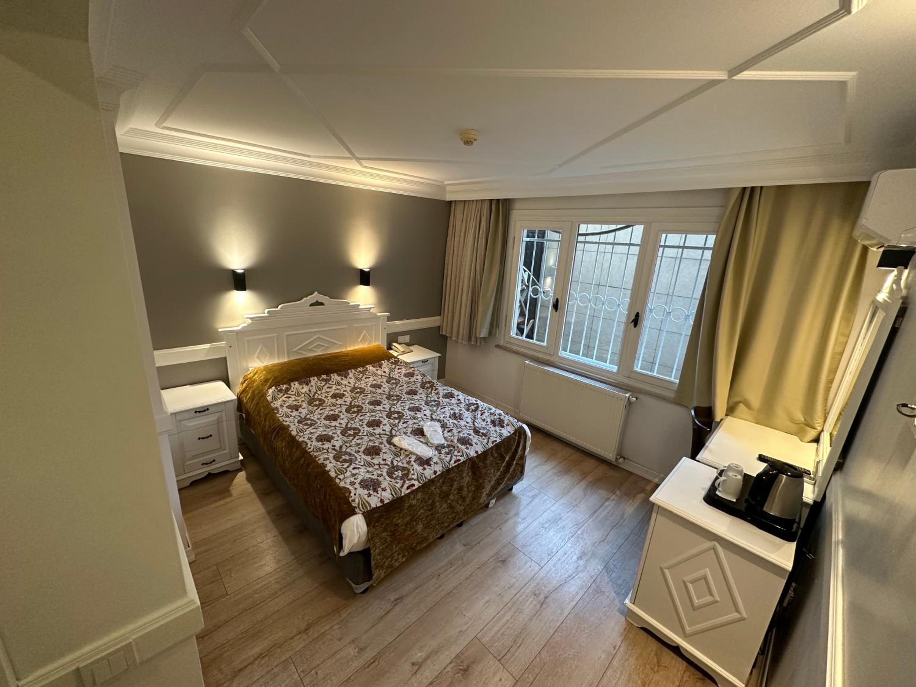Double Room - Basement Floor photo 1
