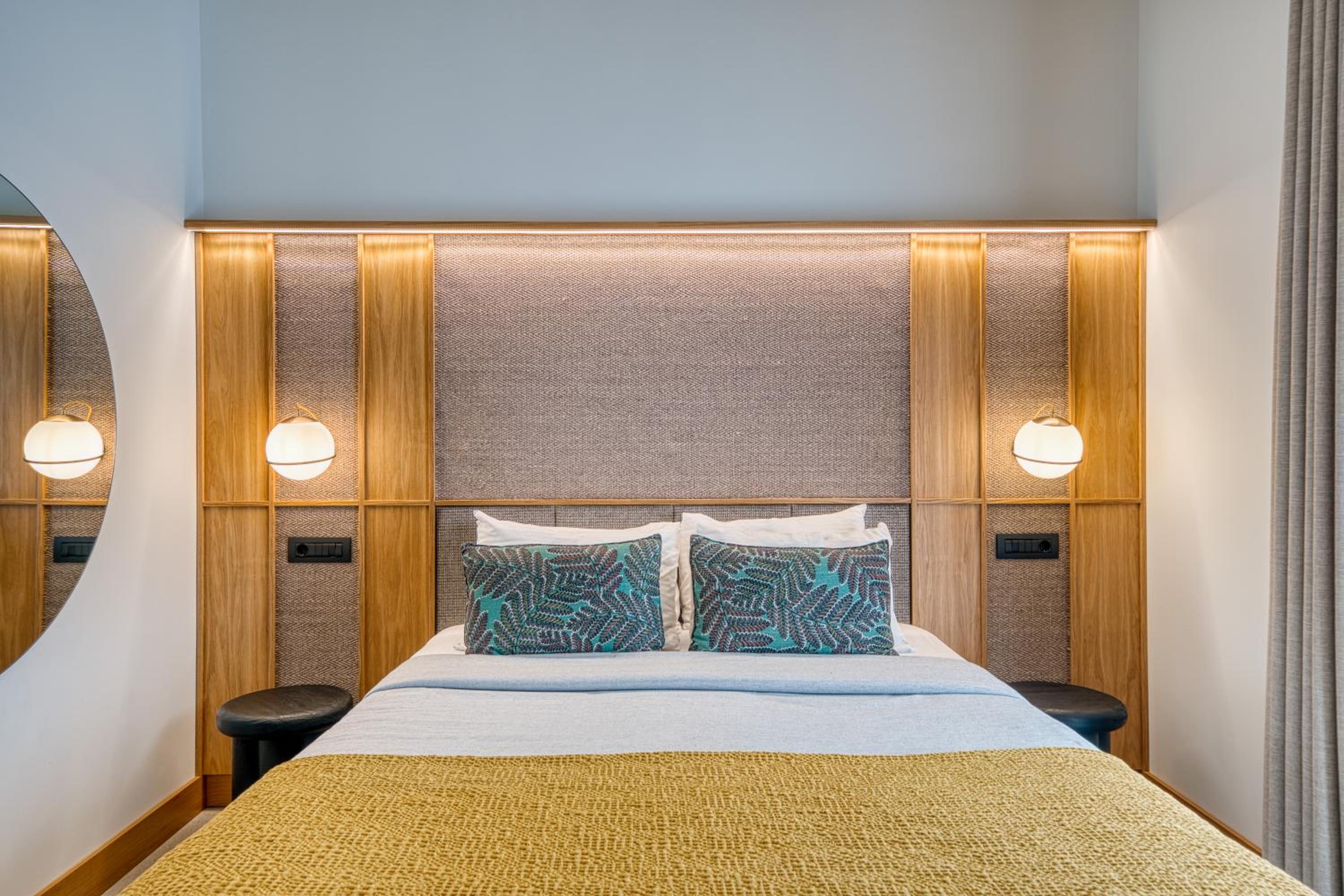Luxury Suite with Pool View  - Photo 12