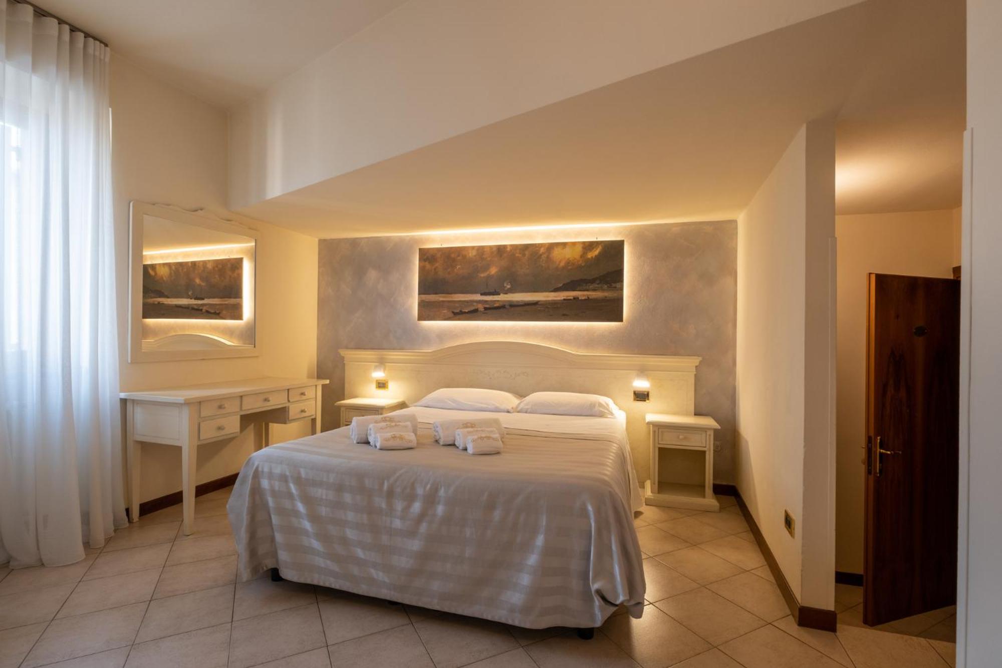 Double Room - Photo 1