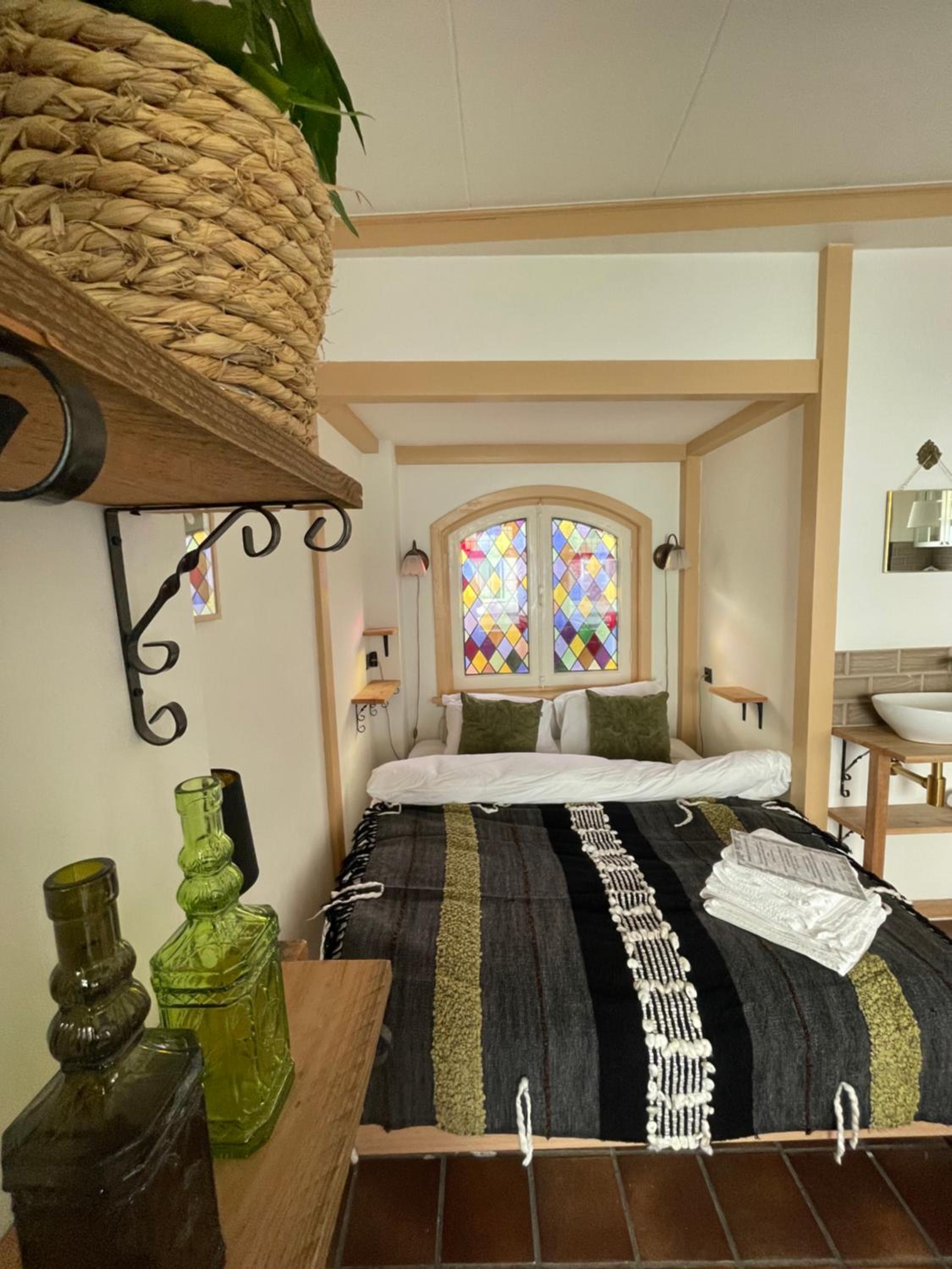 Deluxe Double Room with Extra Bed photo 3