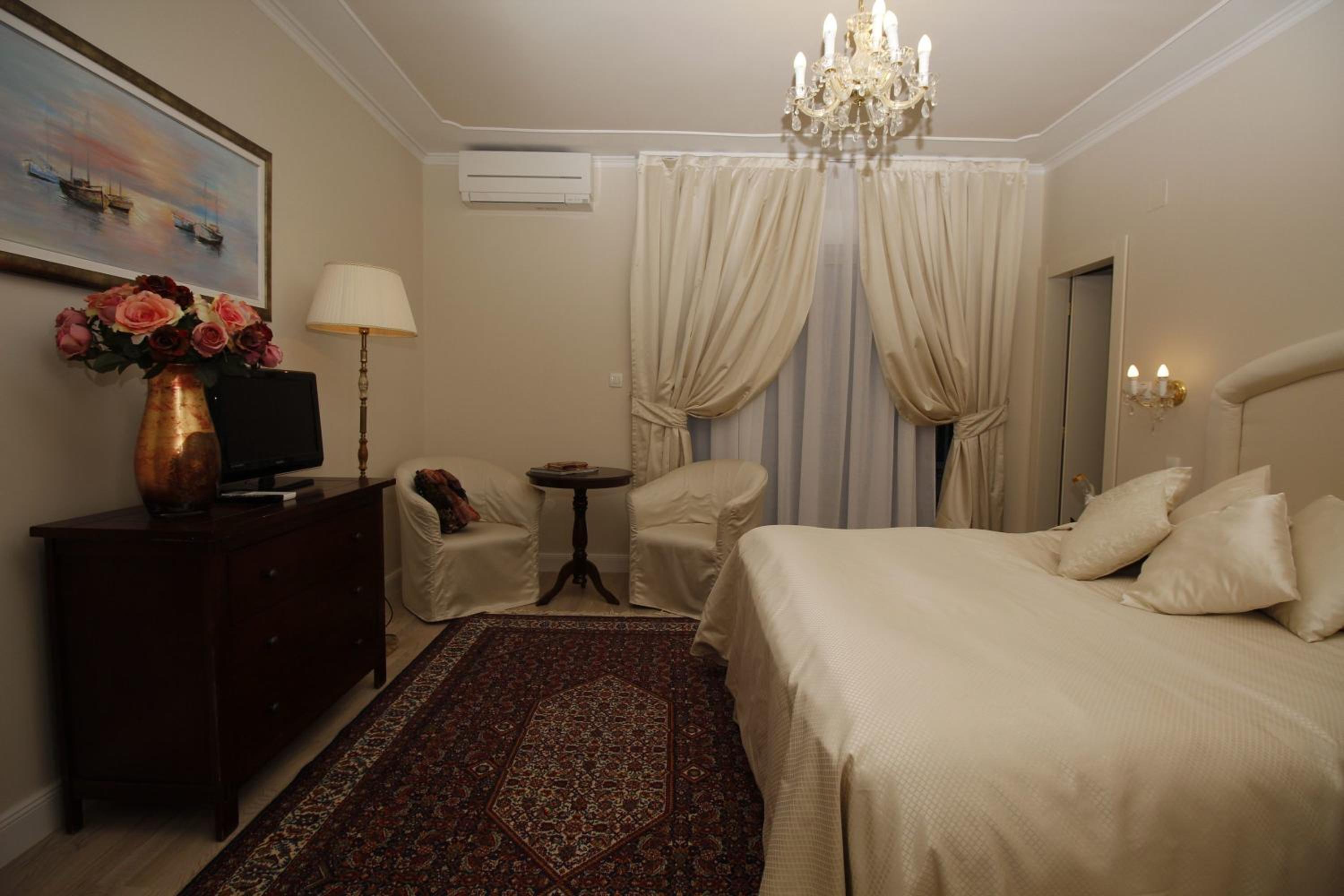 Superior Double Room with Balcony and Sea View - Photo 7