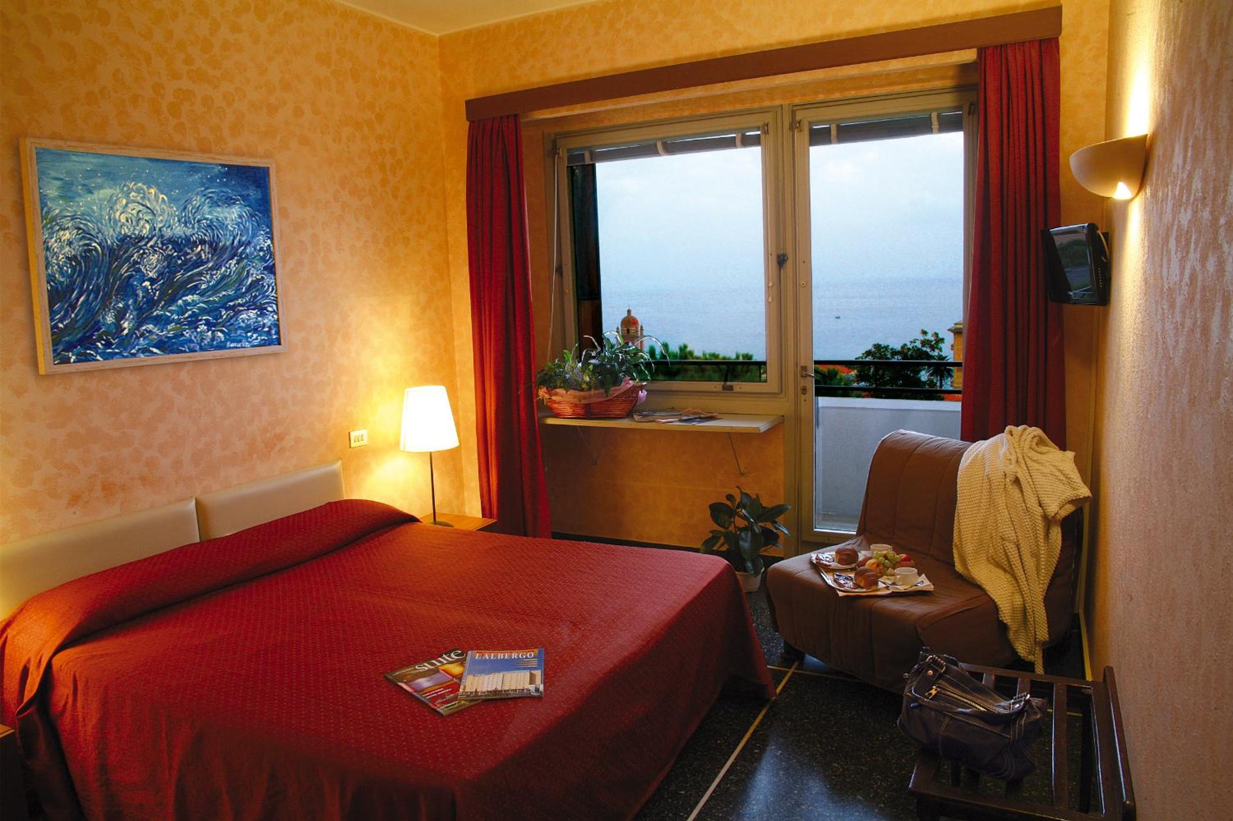 Superior Double Room with Balcony and Sea View