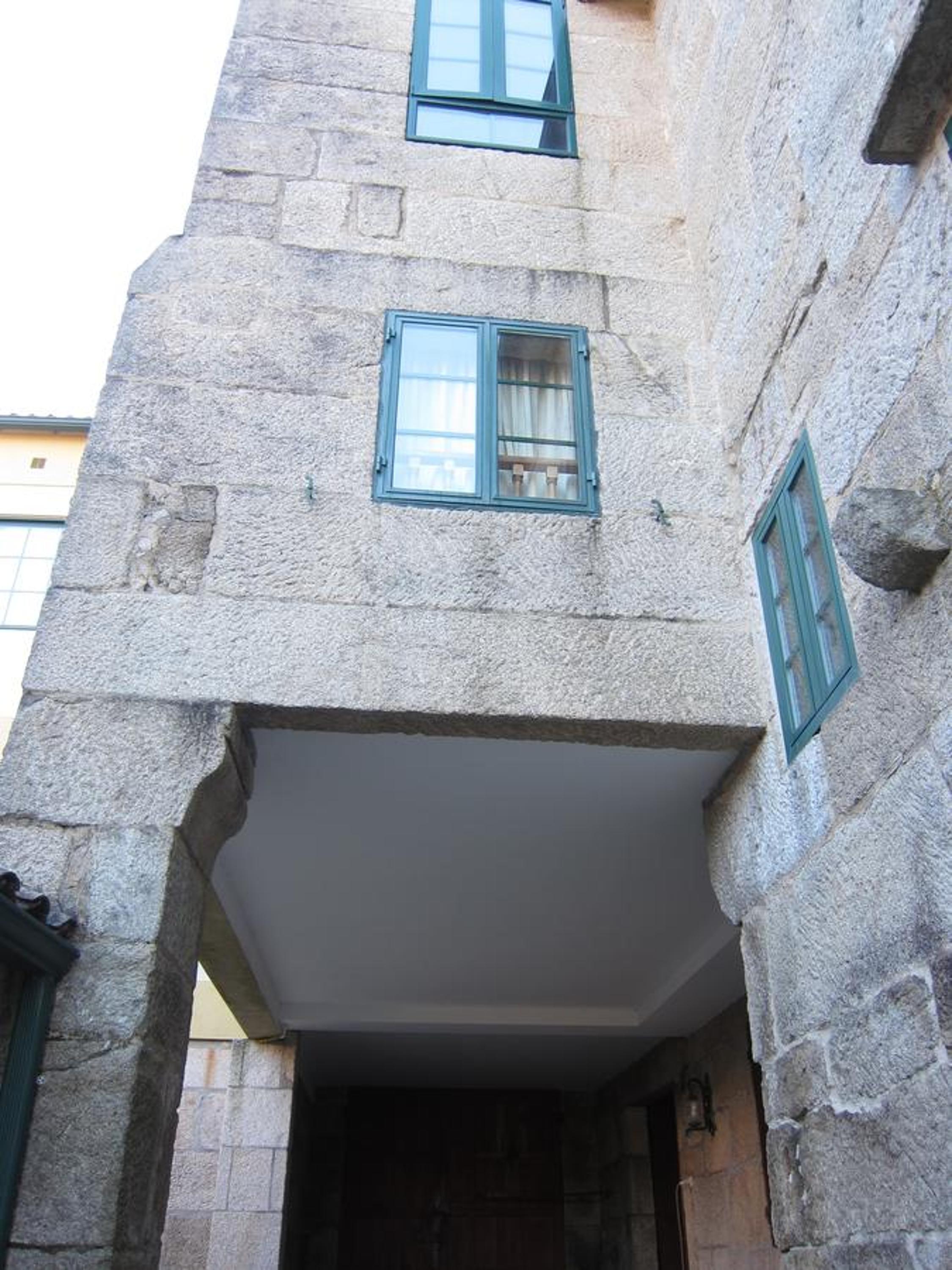 Two-Bedroom House photo 3
