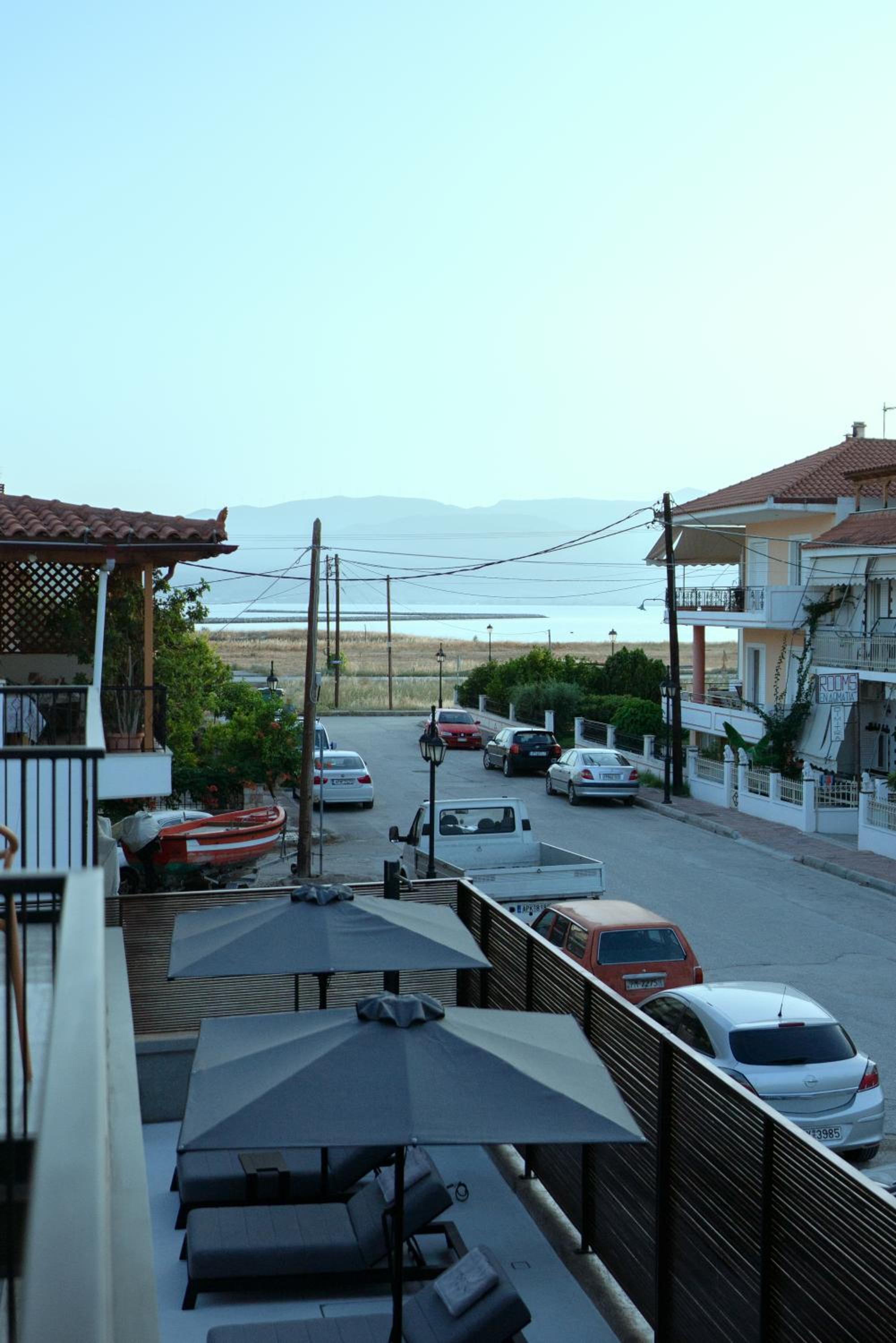 Junior Suite with Balcony and Partial Sea View - Photo 2