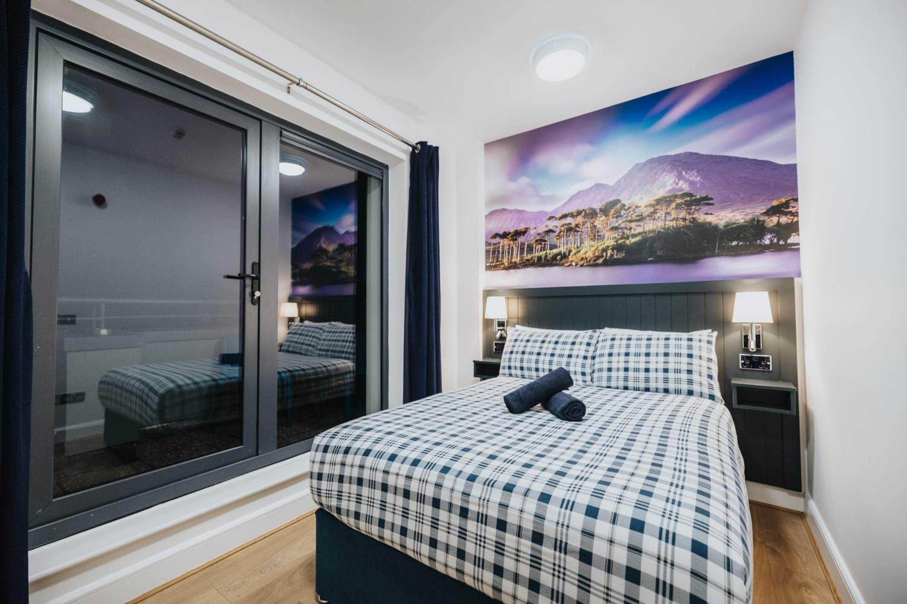 4 Bed Friends/Family Room En suite