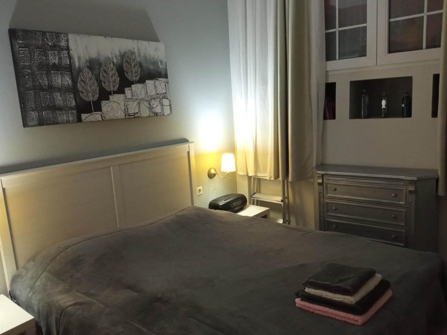 One-Bedroom Apartment - Photo 1