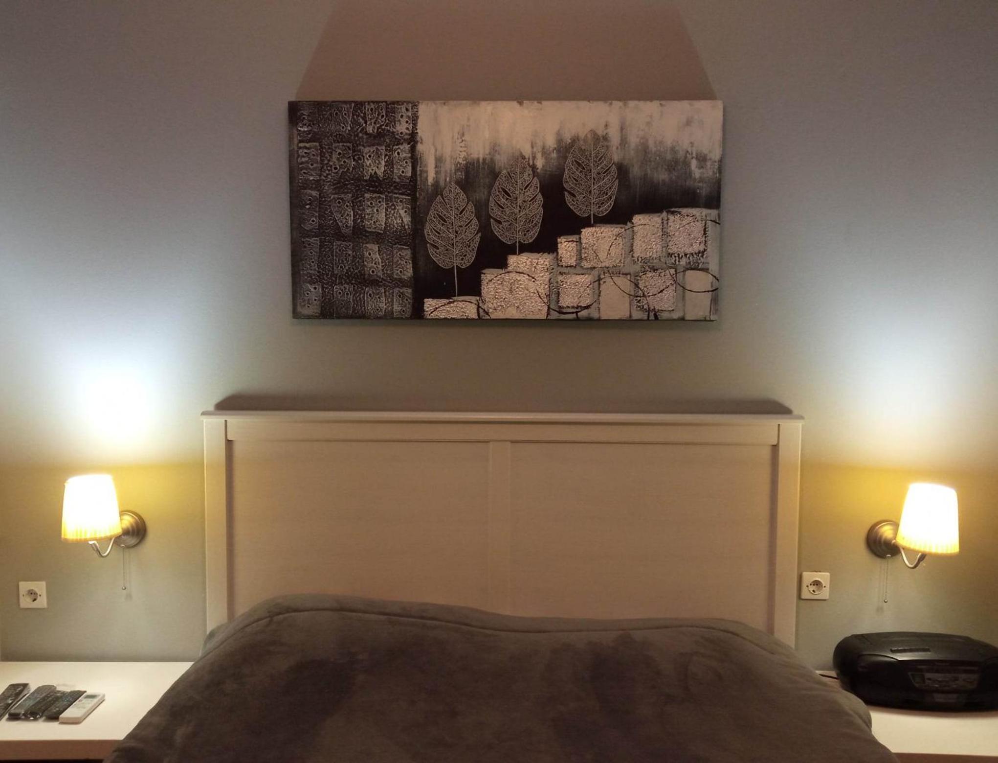 One-Bedroom Apartment - Photo 7