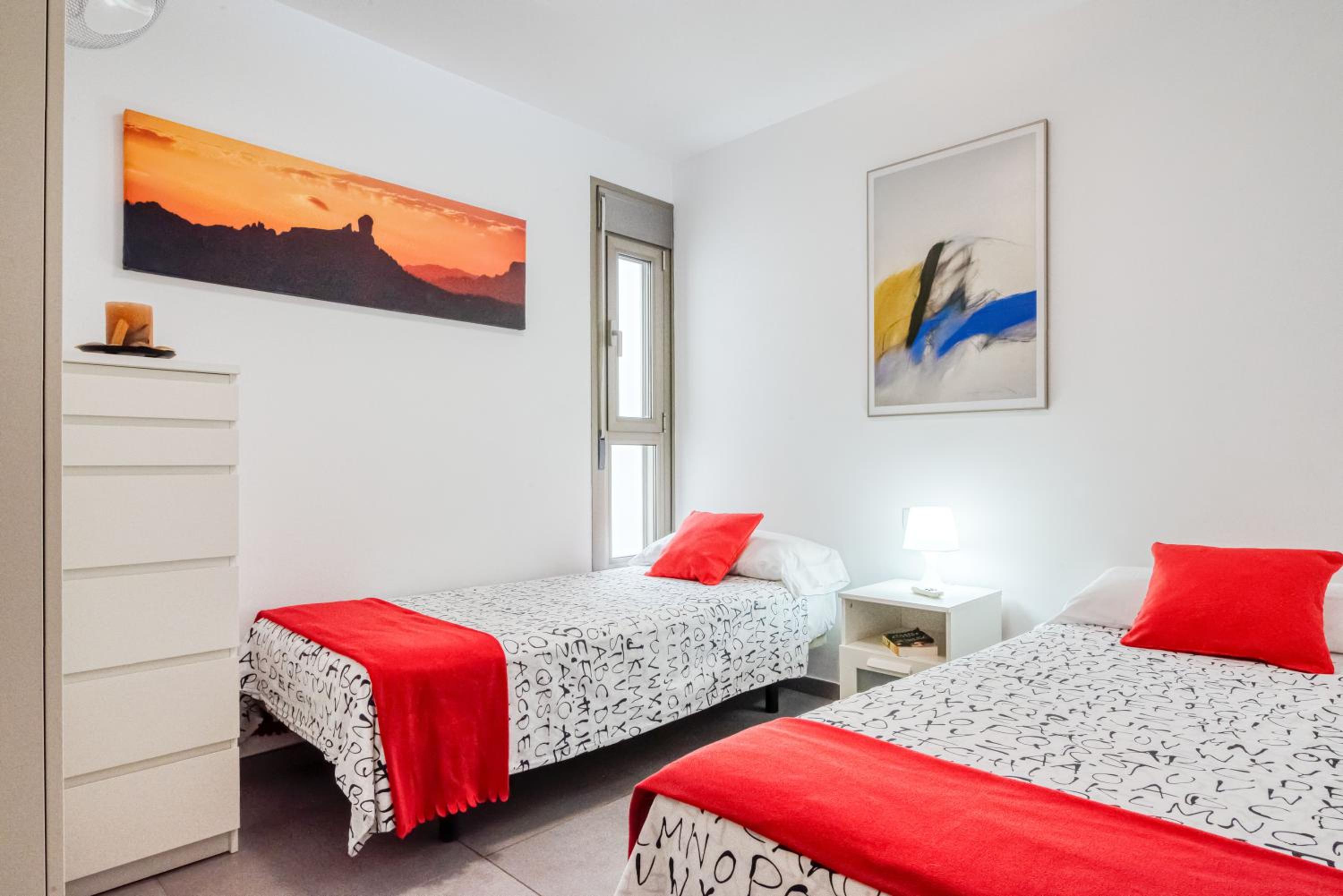 Two-Bedroom House - Photo 28