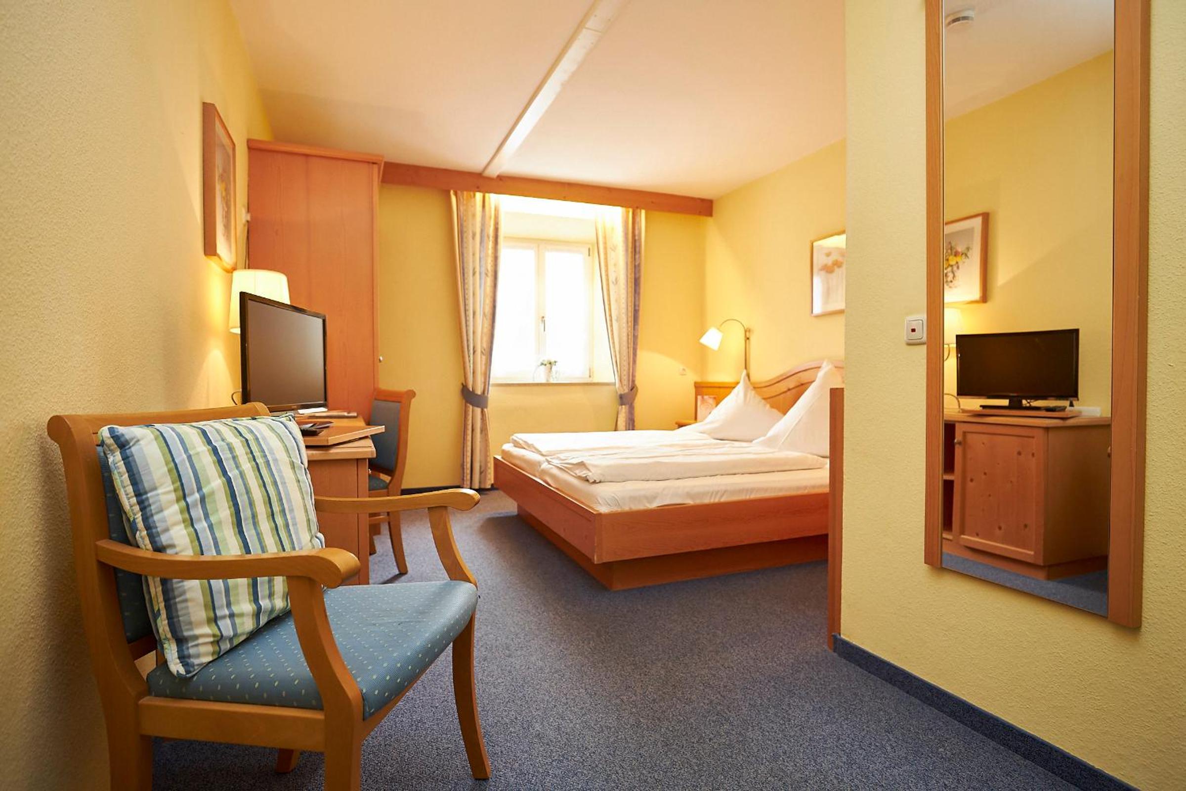 Standard Double Room photo 2